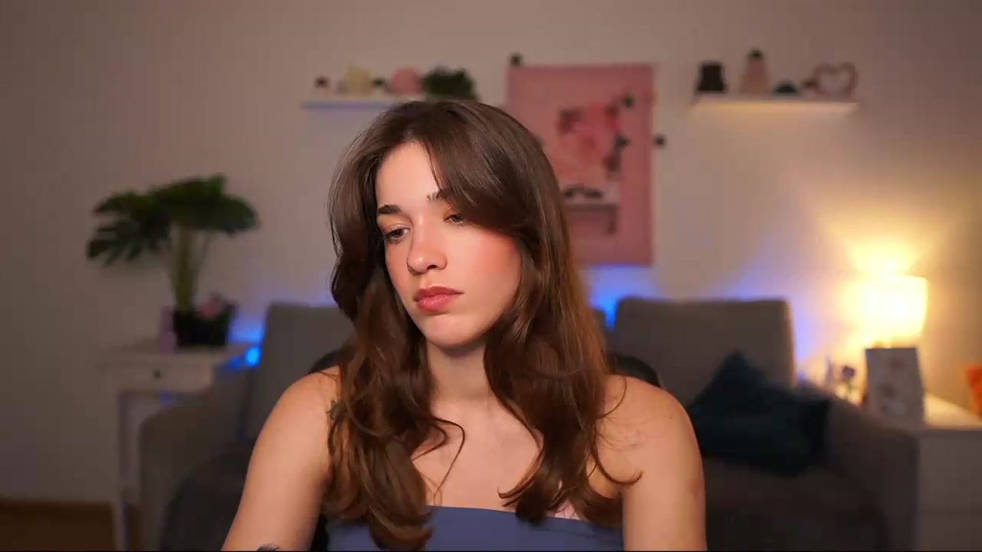 Gallery image thumbnail from Kissiecat's myfreecams stream on, 05/19/2026, 14:27 image 19 of 20