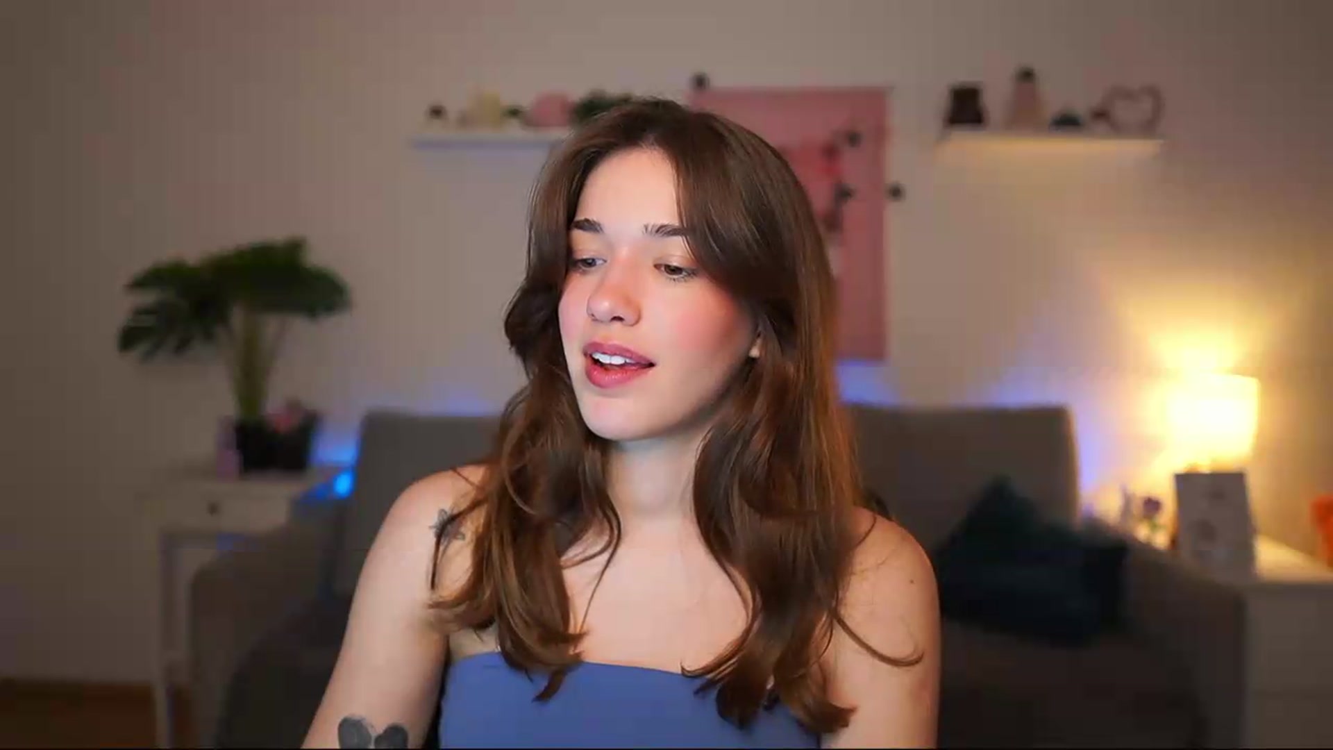 Gallery image thumbnail from Kissiecat's myfreecams stream on, 05/19/2026, 14:27 image 17 of 20