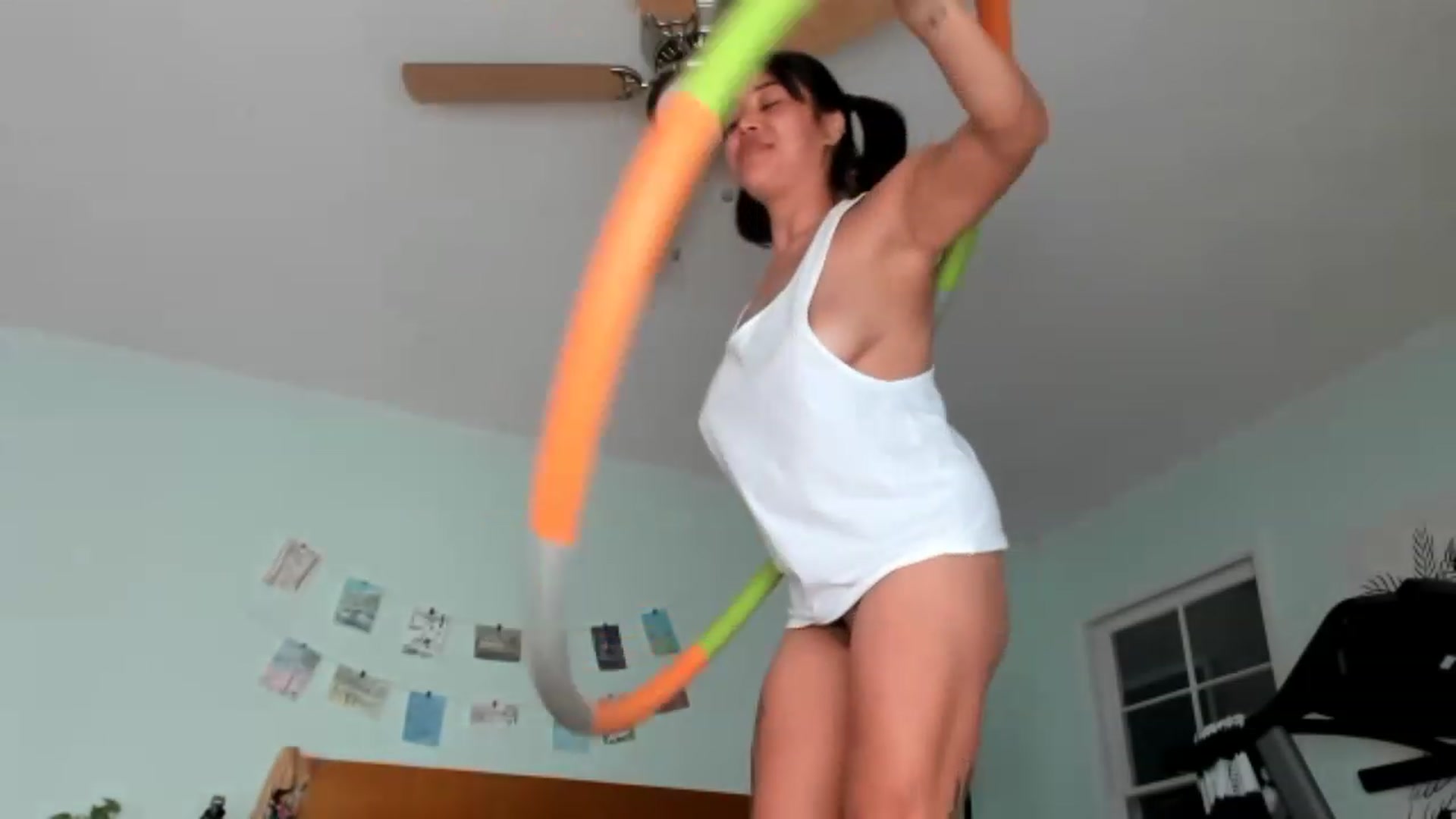 Gallery image thumbnail from KissingHigh's myfreecams stream on, 11/20/2022, 19:10 image 7 of 20