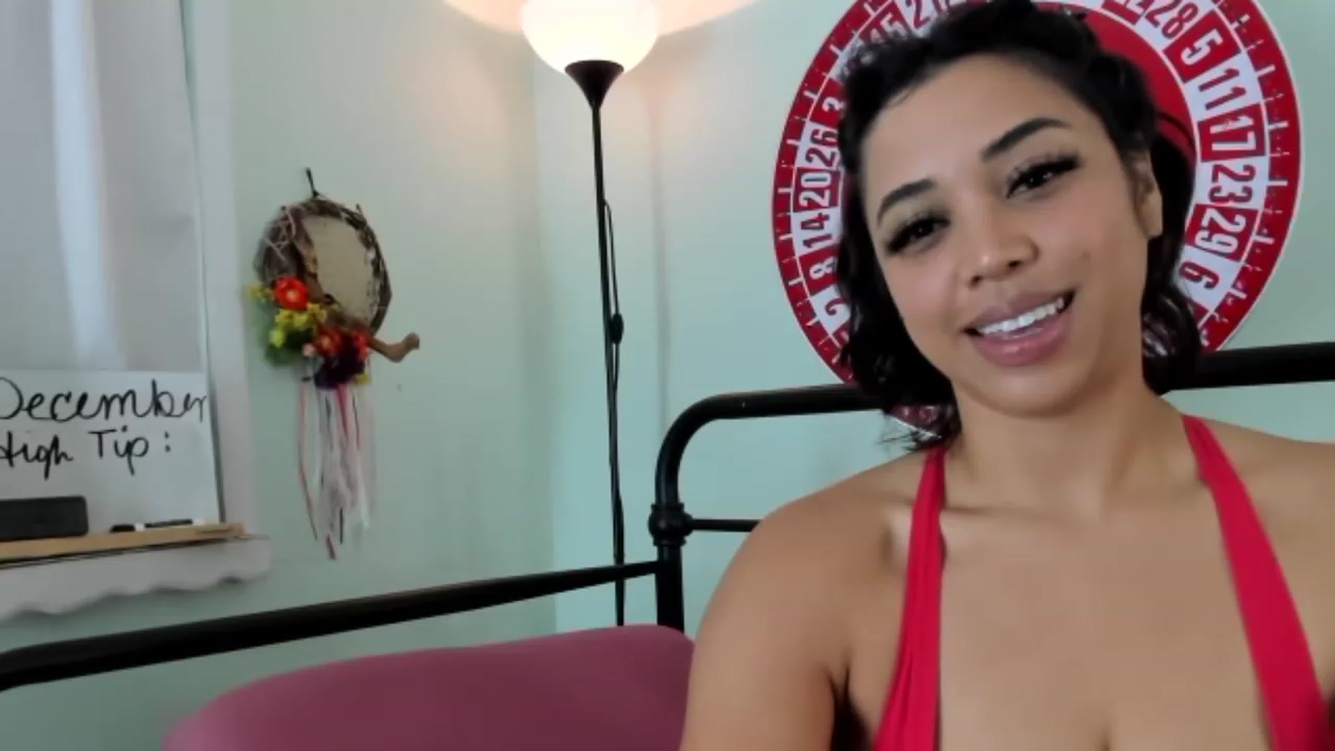 Gallery image thumbnail from KissingHigh's myfreecams stream on, 12/04/2022, 05:30 image 3 of 20