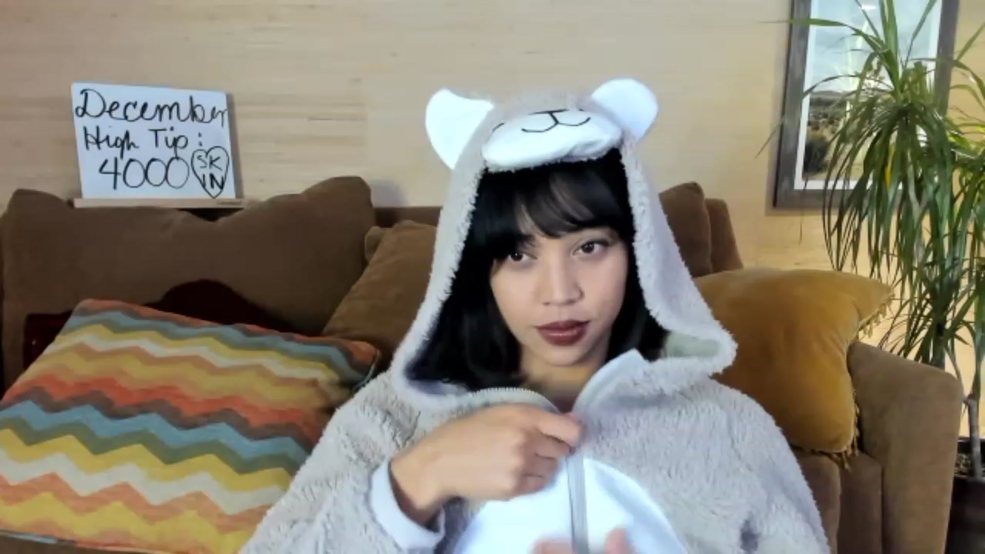 Gallery image thumbnail from KissingHigh's myfreecams stream on, 12/09/2022, 05:03 image 2 of 20