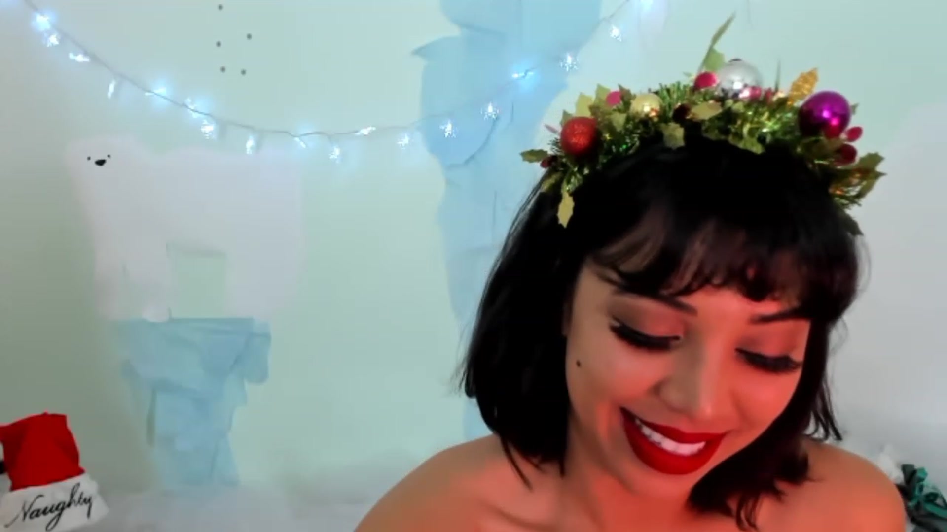 Gallery image thumbnail from KissingHigh's myfreecams stream on, 12/24/2022, 02:44 image 19 of 20