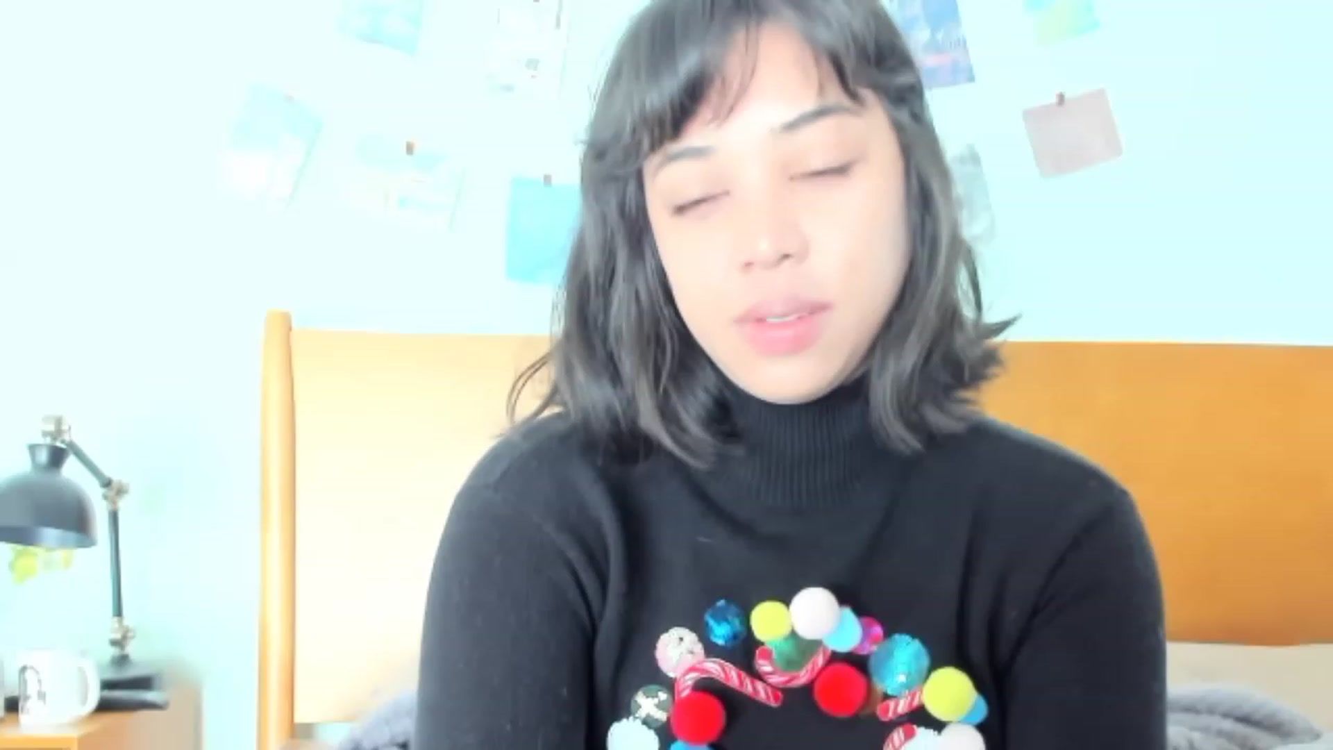 Gallery image thumbnail from KissingHigh's myfreecams stream on, 12/24/2022, 19:40 image 6 of 20