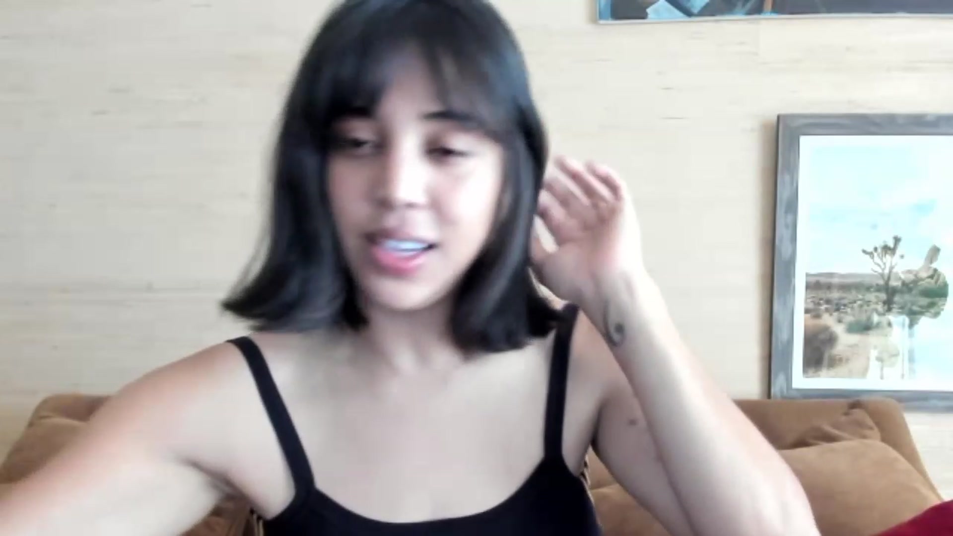 Gallery image thumbnail from KissingHigh's myfreecams stream on, 12/31/2022, 19:40 image 3 of 20