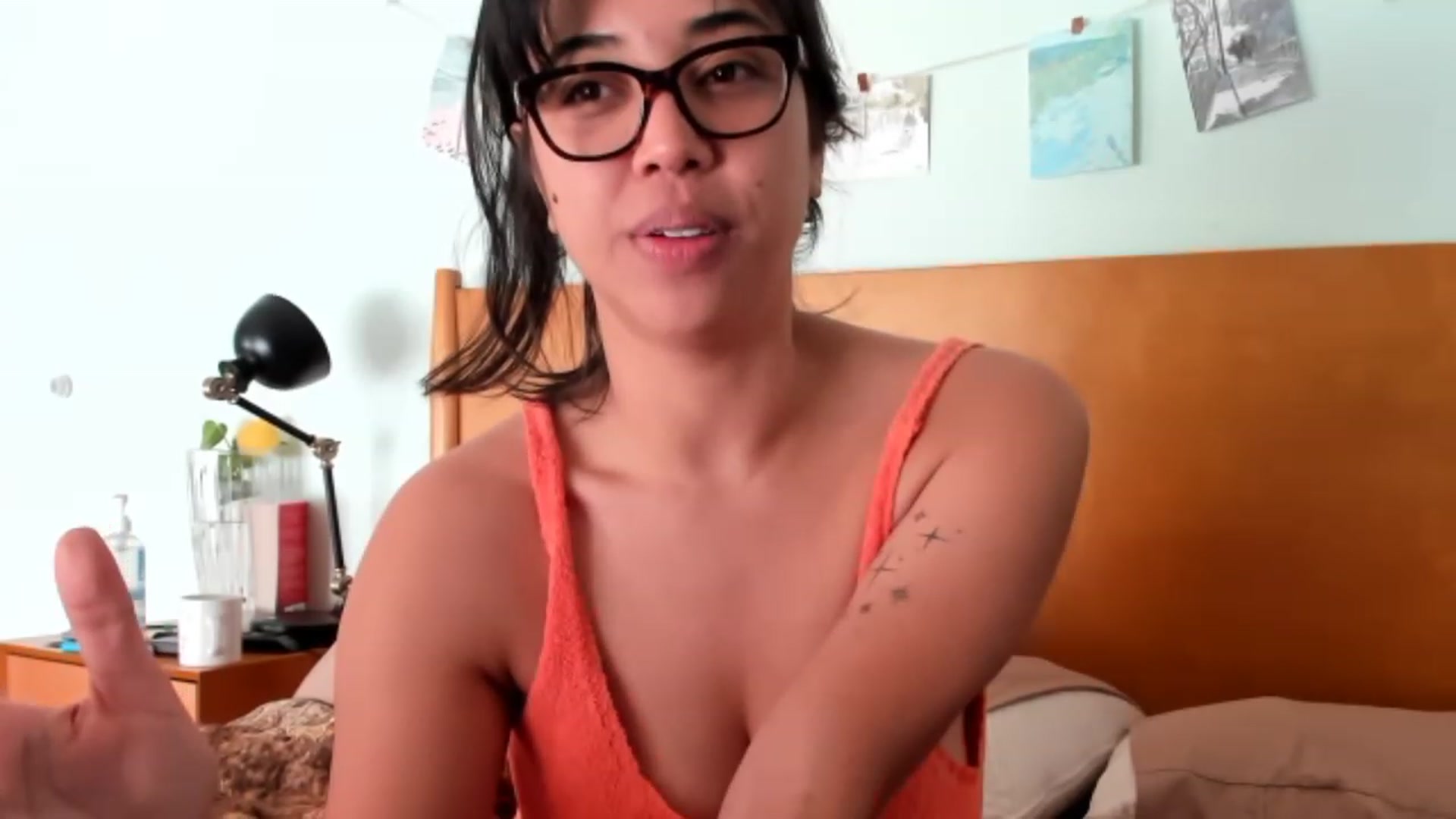 Gallery image thumbnail from KissingHigh's myfreecams stream on, 01/22/2023, 19:27 image 6 of 20
