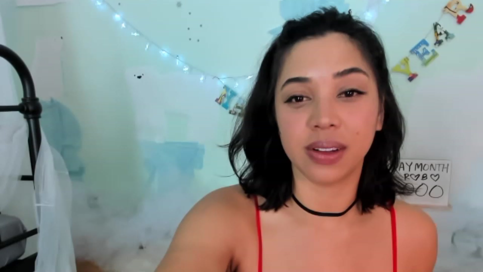 Gallery image thumbnail from KissingHigh's myfreecams stream on, 01/27/2023, 04:31 image 2 of 20