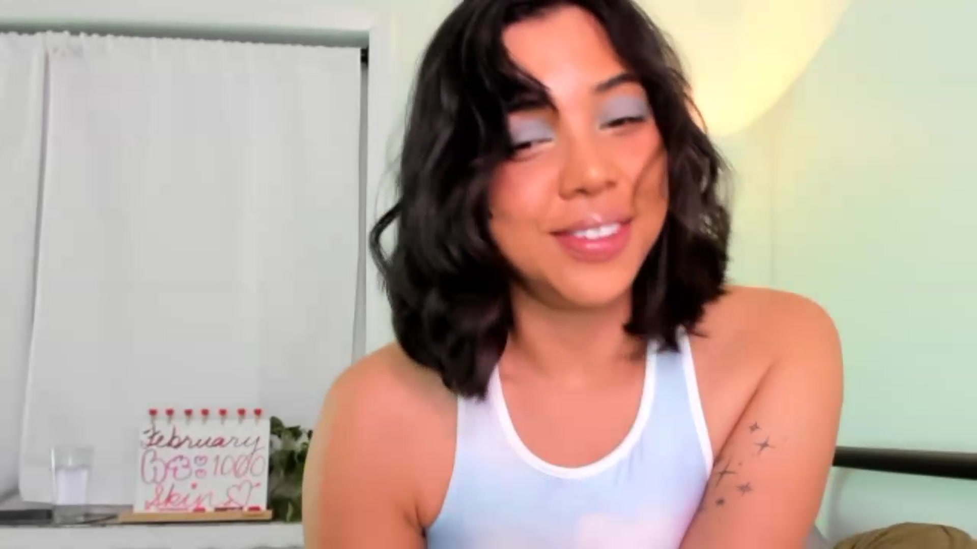 Gallery image thumbnail from KissingHigh's myfreecams stream on, 02/10/2023, 05:58 image 4 of 20