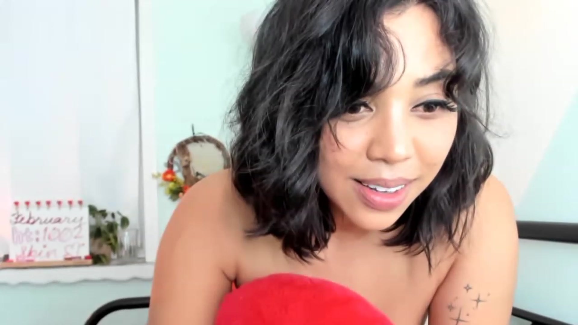Gallery image thumbnail from KissingHigh's myfreecams stream on, 02/12/2023, 05:44 image 16 of 20