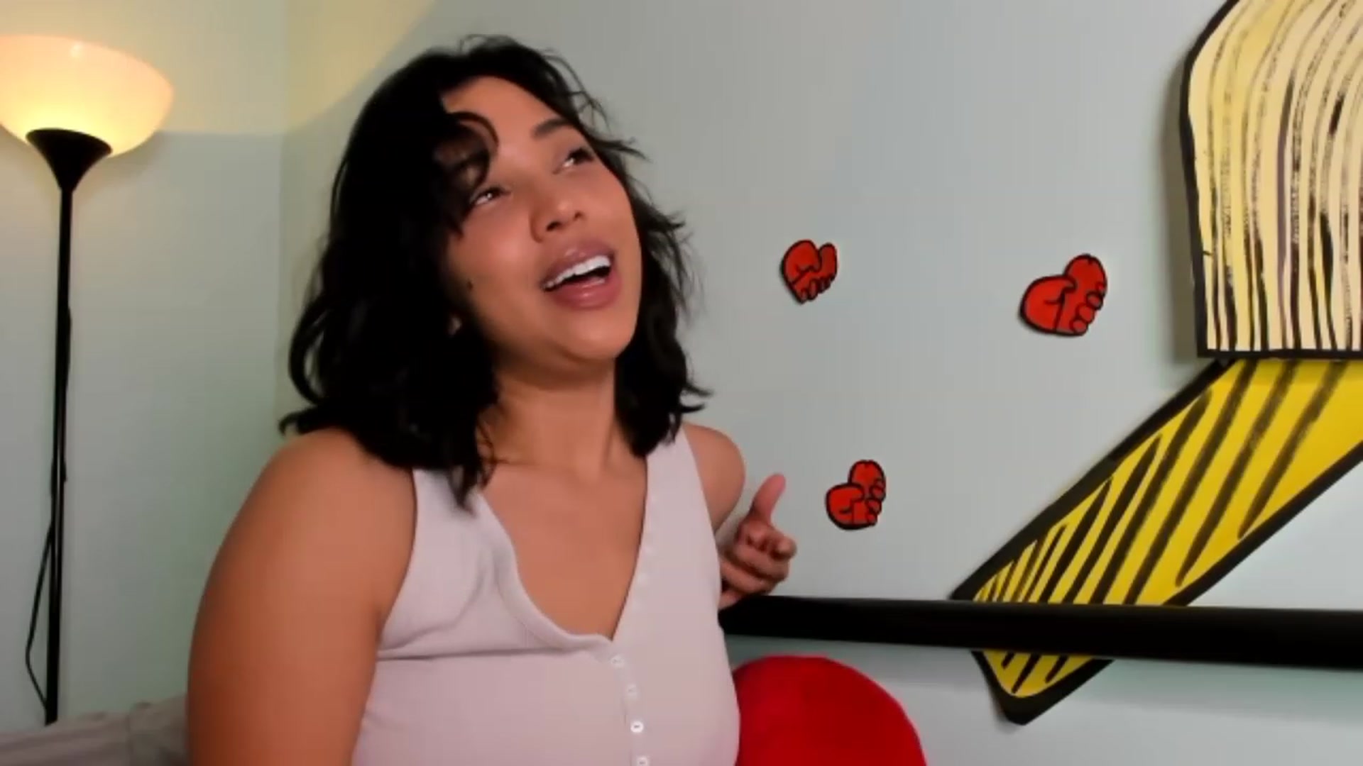 Gallery image thumbnail from KissingHigh's myfreecams stream on, 02/17/2023, 03:40 image 4 of 20