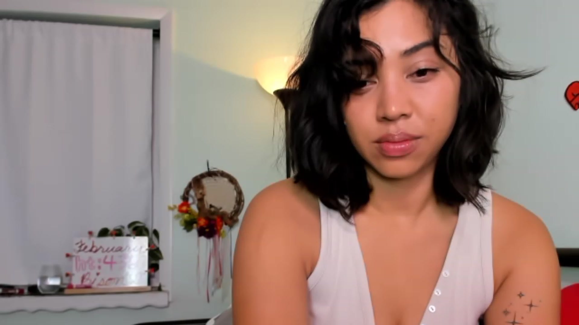 Gallery image thumbnail from KissingHigh's myfreecams stream on, 02/17/2023, 03:40 image 10 of 20