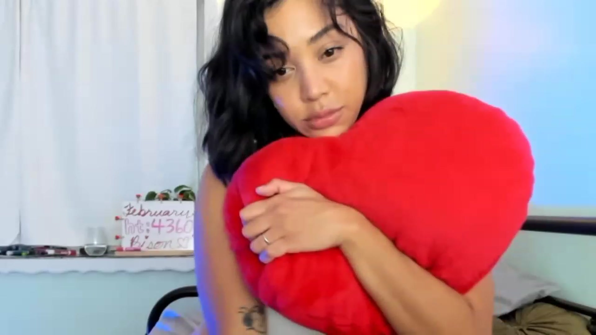 Gallery image thumbnail from KissingHigh's myfreecams stream on, 02/17/2023, 03:40 image 20 of 20