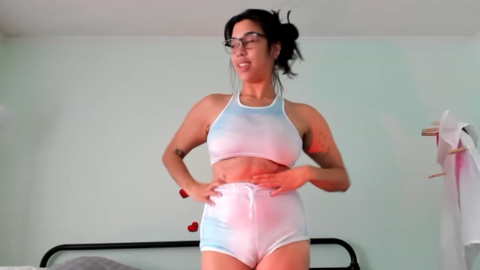 Gallery image thumbnail from KissingHigh's myfreecams stream on, 02/19/2023, 20:12 image 5 of 20