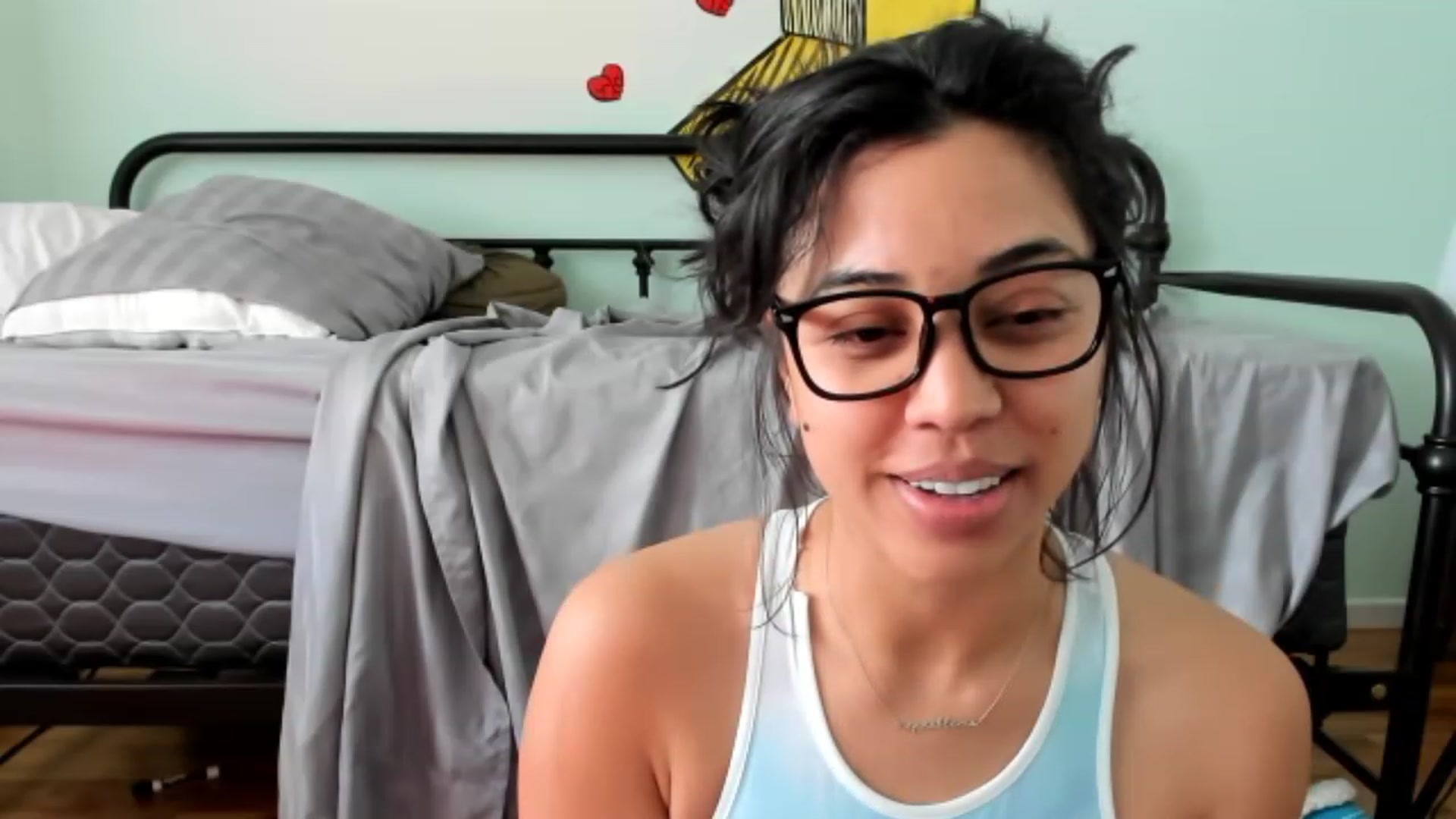 Gallery image thumbnail from KissingHigh's myfreecams stream on, 02/19/2023, 20:12 image 8 of 20