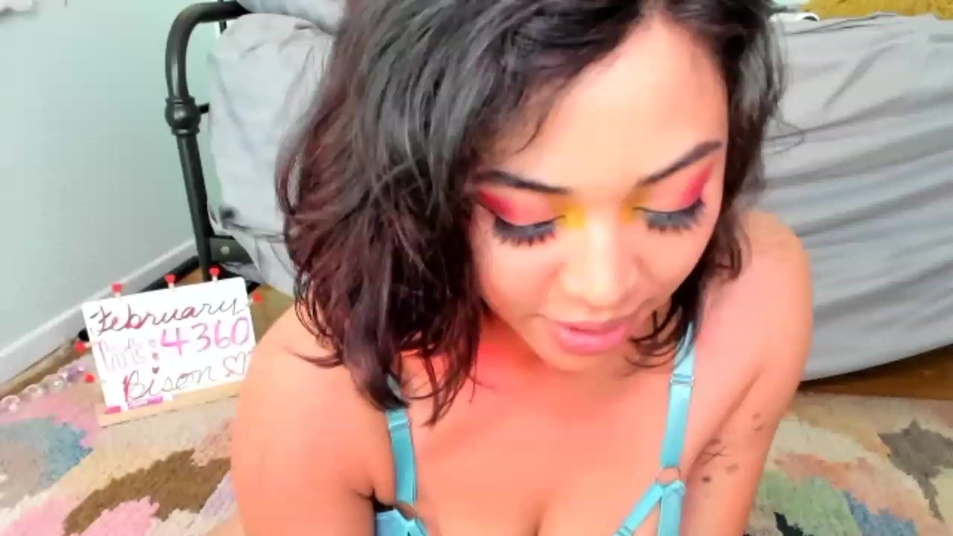 Gallery image thumbnail from KissingHigh's myfreecams stream on, 02/24/2023, 04:07 image 5 of 20
