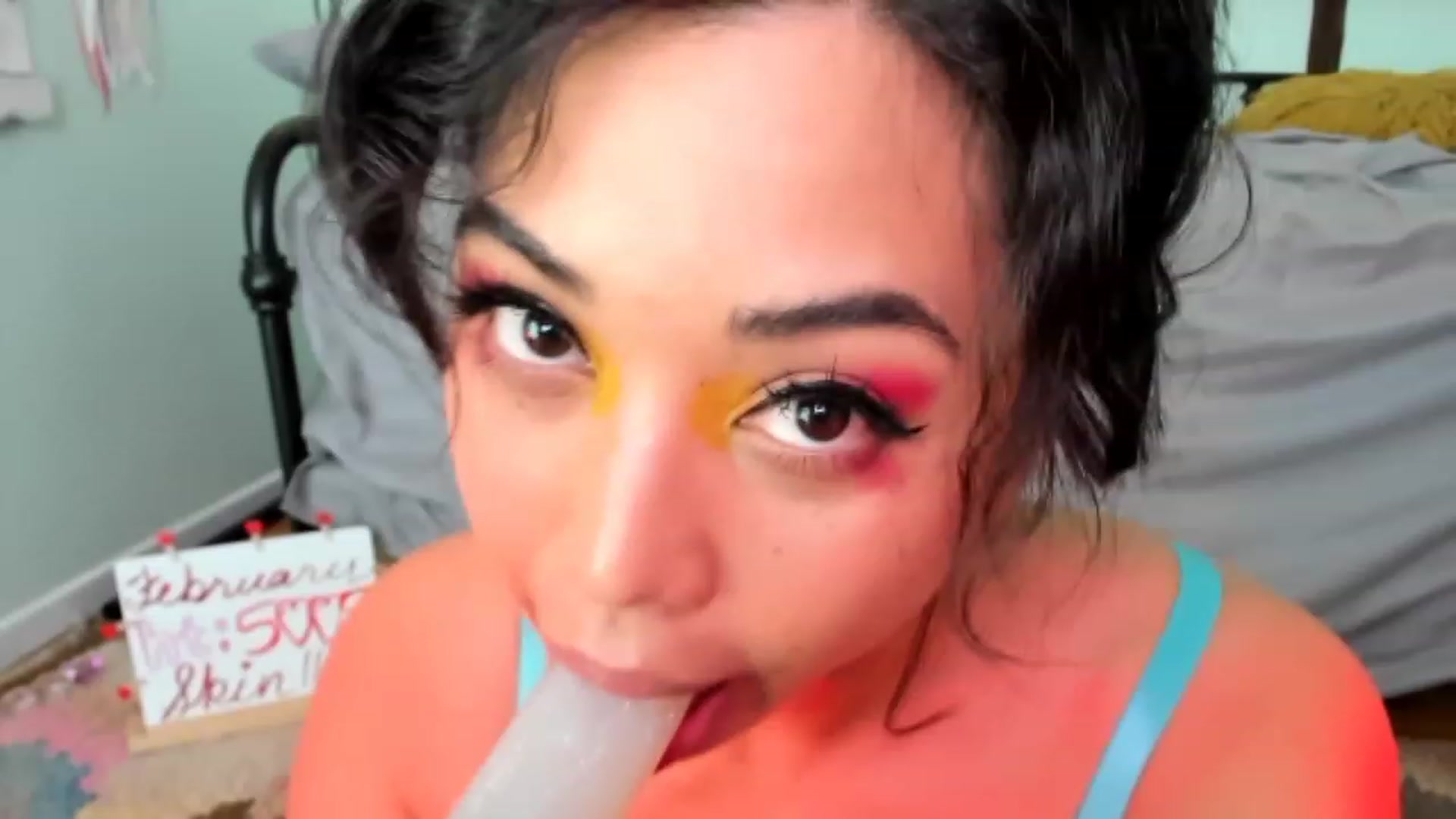 Gallery image thumbnail from KissingHigh's myfreecams stream on, 02/24/2023, 06:50 image 5 of 20