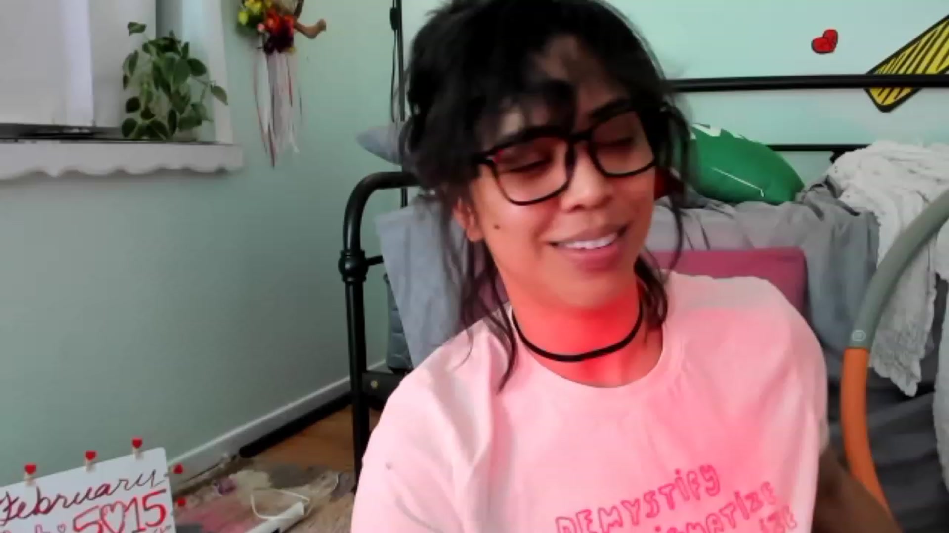 Gallery image thumbnail from KissingHigh's myfreecams stream on, 02/26/2023, 05:25 image 9 of 20