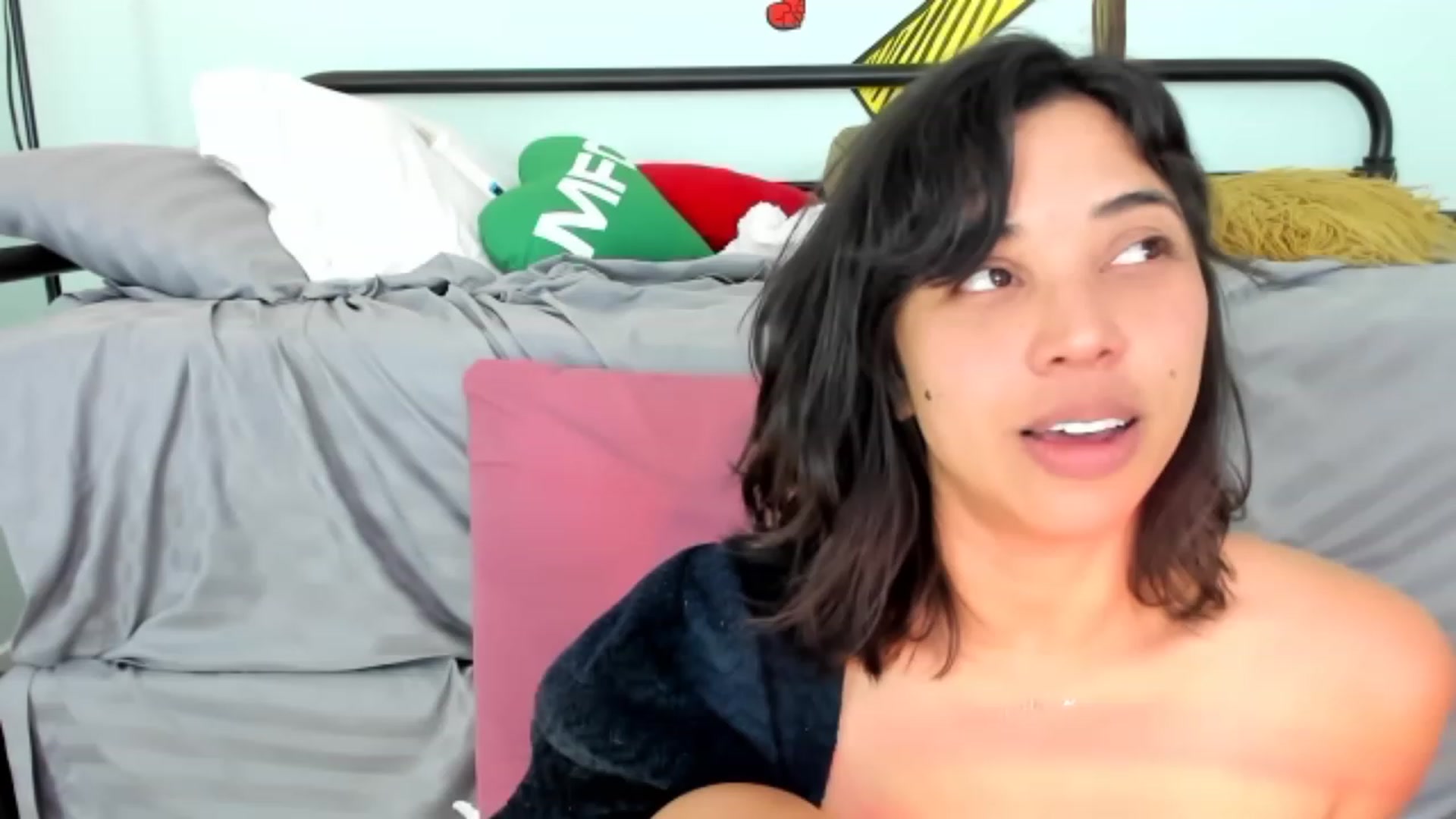 Gallery image thumbnail from KissingHigh's myfreecams stream on, 03/05/2023, 04:13 image 20 of 20