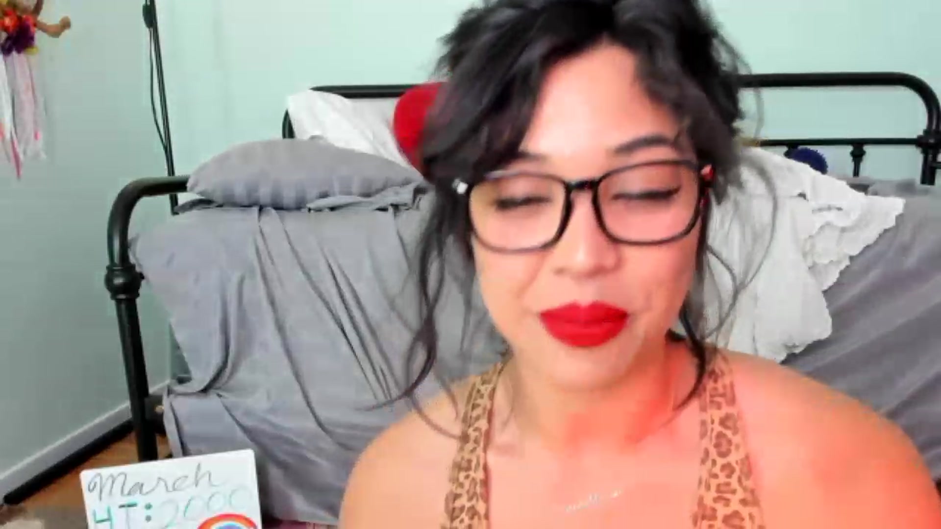 Gallery image thumbnail from KissingHigh's myfreecams stream on, 03/10/2023, 05:19 image 10 of 20