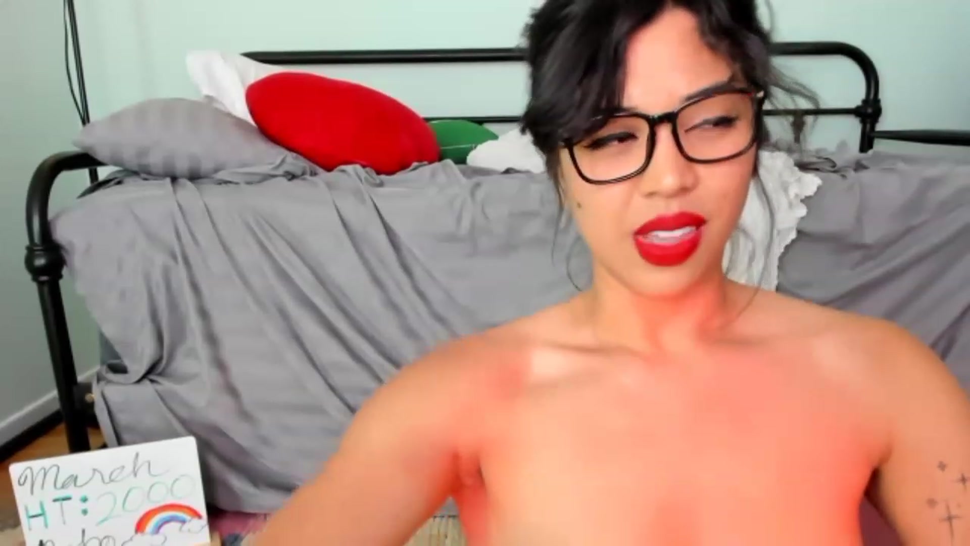 Gallery image thumbnail from KissingHigh's myfreecams stream on, 03/10/2023, 05:19 image 18 of 20