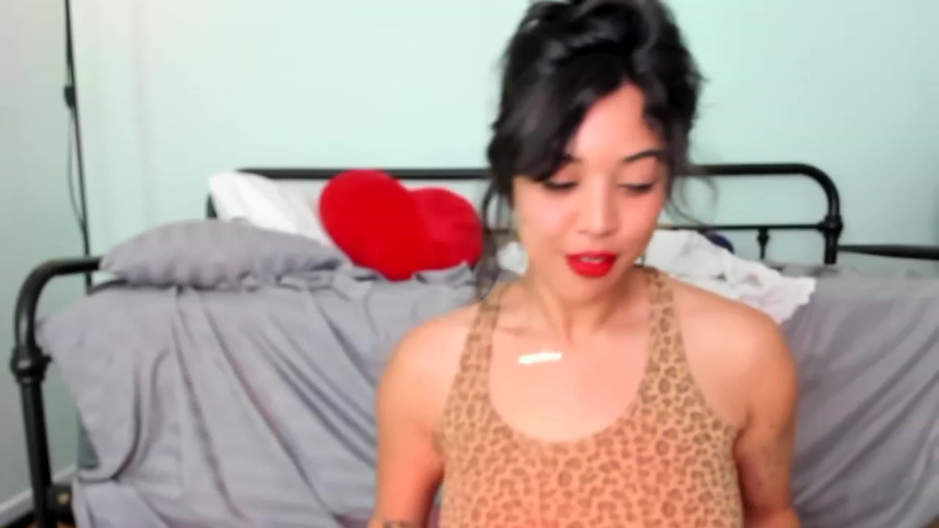 Gallery image thumbnail from KissingHigh's myfreecams stream on, 03/10/2023, 05:19 image 4 of 20