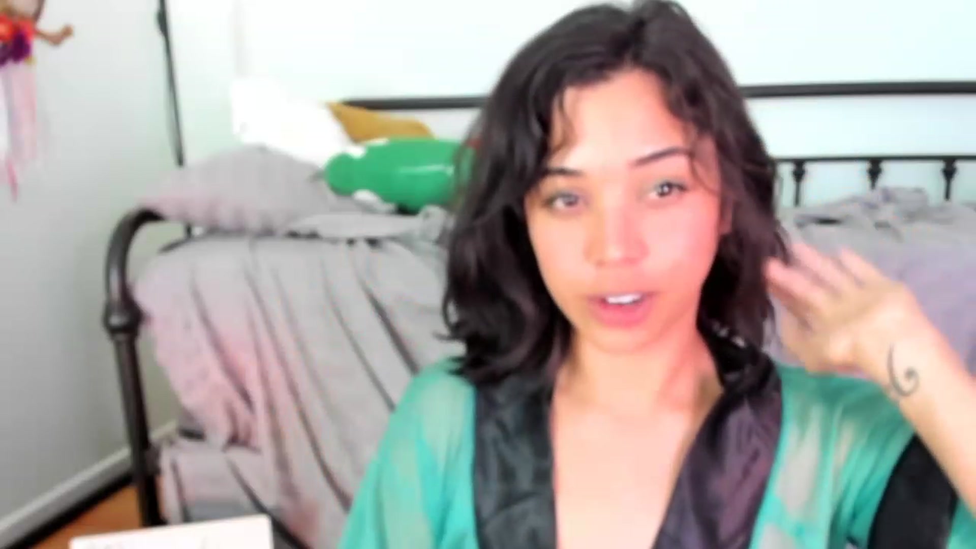 Gallery image thumbnail from KissingHigh's myfreecams stream on, 03/17/2023, 06:34 image 8 of 20