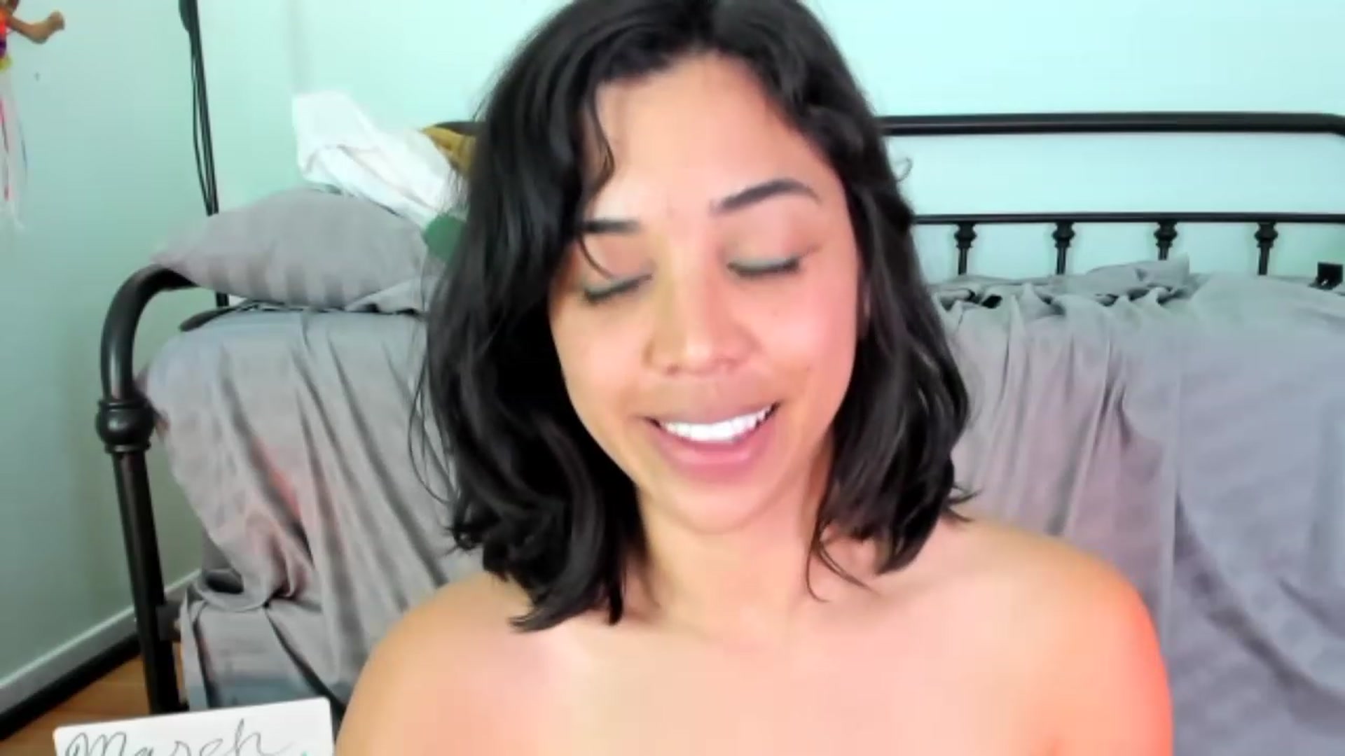 Gallery image thumbnail from KissingHigh's myfreecams stream on, 03/17/2023, 06:34 image 11 of 20