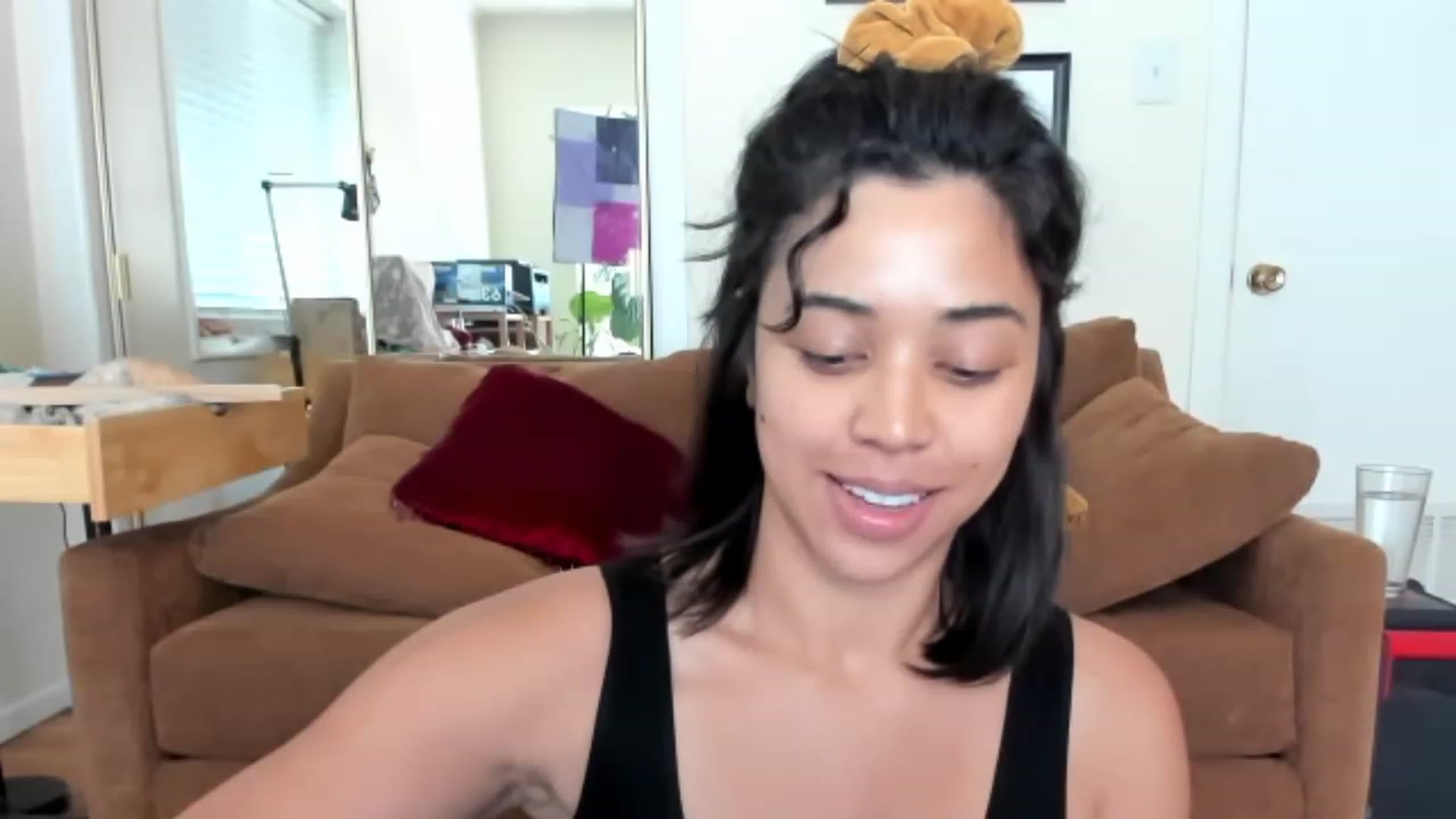 Gallery image thumbnail from KissingHigh's myfreecams stream on, 04/16/2023, 17:23 image 14 of 20