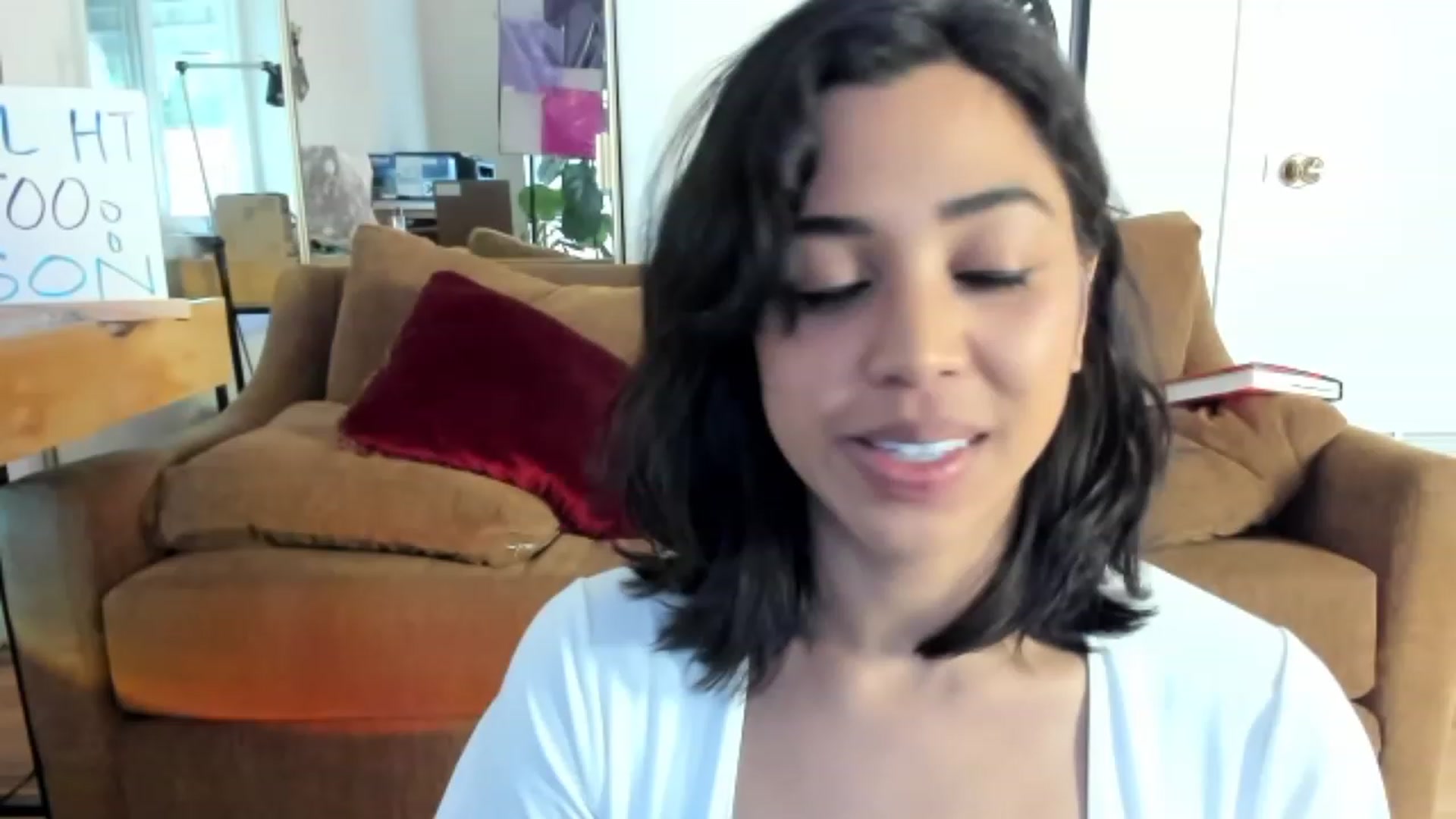 Gallery image thumbnail from KissingHigh's myfreecams stream on, 04/19/2023, 01:01 image 19 of 20