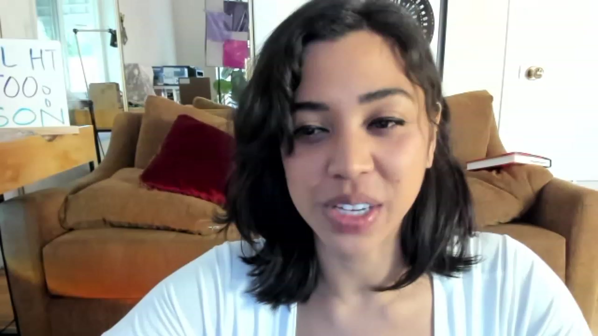 Gallery image thumbnail from KissingHigh's myfreecams stream on, 04/19/2023, 01:01 image 17 of 20