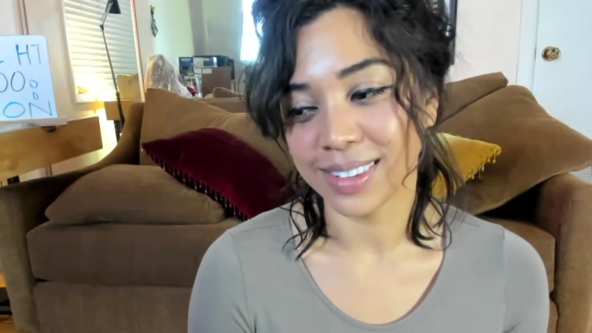 Gallery image thumbnail from KissingHigh's myfreecams stream on, 04/23/2023, 04:48 image 15 of 20
