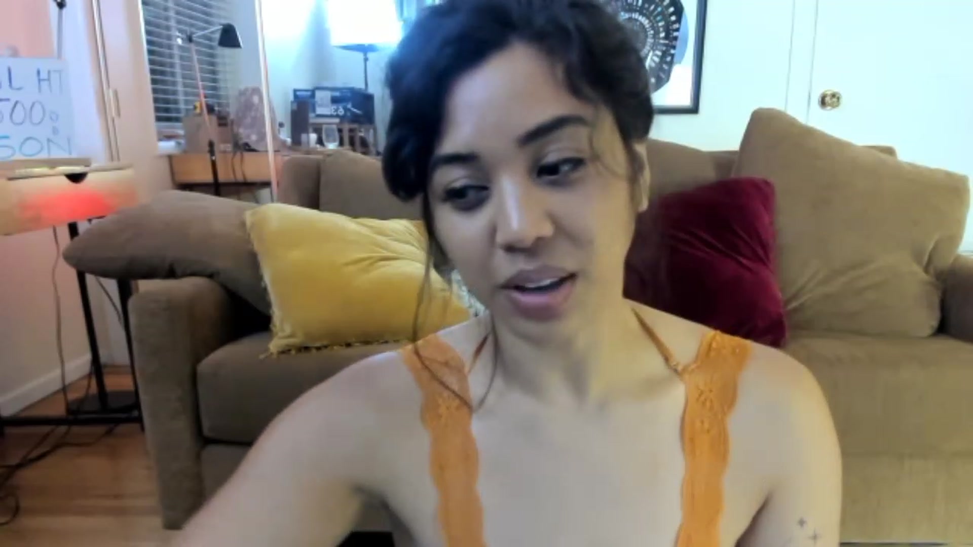 Gallery image thumbnail from KissingHigh's myfreecams stream on, 04/27/2023, 05:14 image 5 of 20