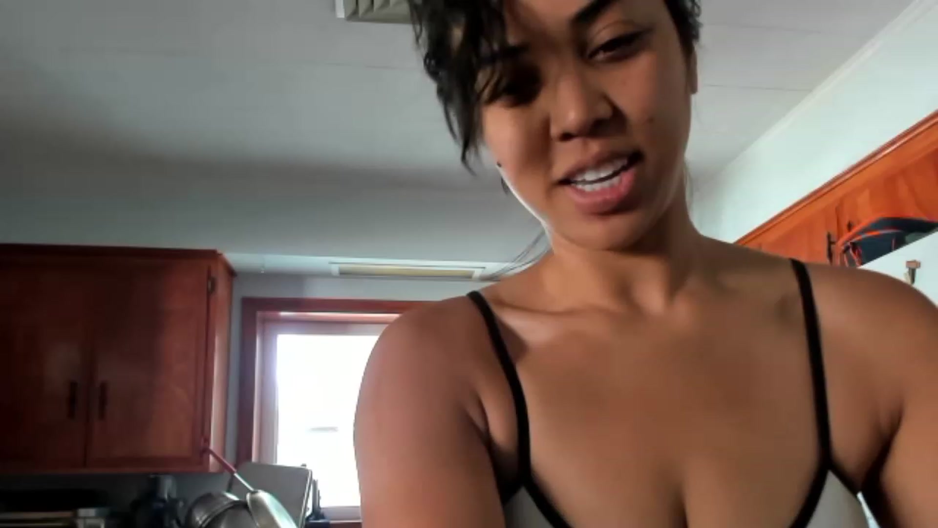 Gallery image thumbnail from KissingHigh's myfreecams stream on, 05/14/2023, 16:47 image 8 of 20