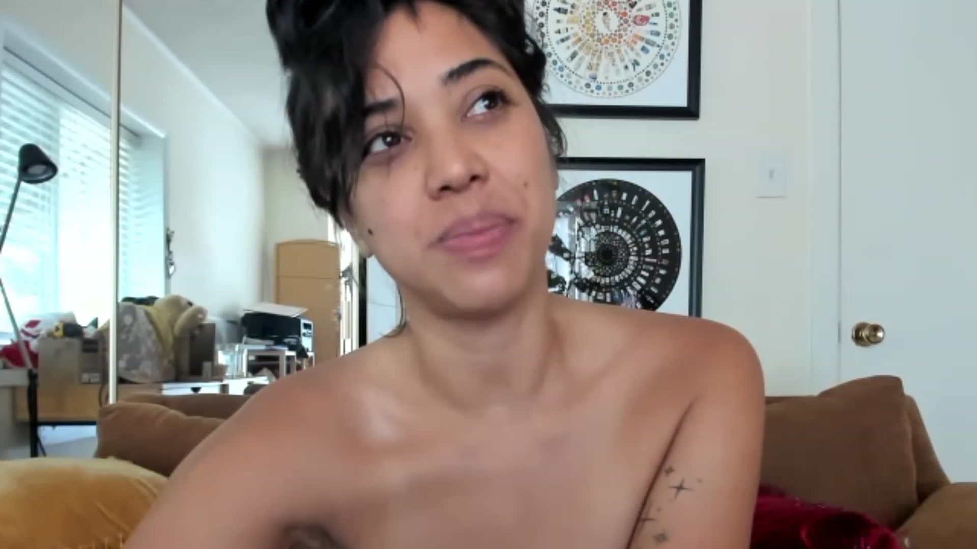 Gallery image thumbnail from KissingHigh's myfreecams stream on, 05/14/2023, 19:19 image 14 of 20