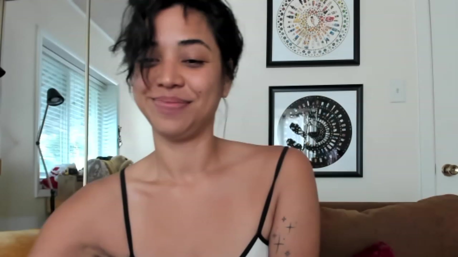 Gallery image thumbnail from KissingHigh's myfreecams stream on, 05/14/2023, 19:19 image 2 of 20