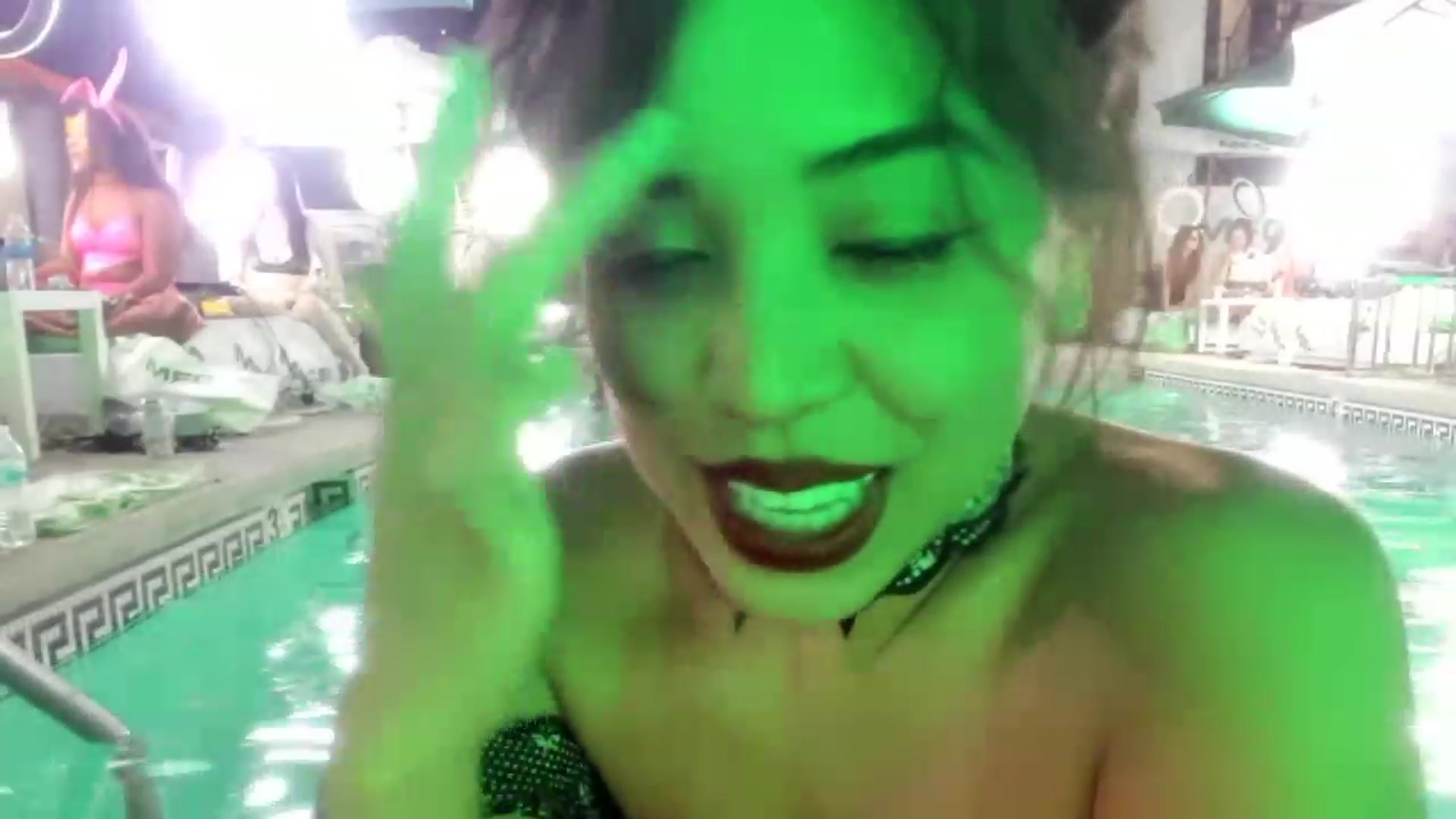 Gallery image thumbnail from KissingHigh's myfreecams stream on, 05/25/2023, 08:00 image 14 of 20