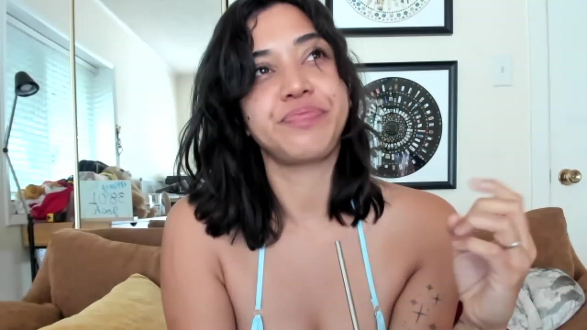 Gallery image thumbnail from KissingHigh's myfreecams stream on, 05/28/2023, 17:44 image 11 of 20