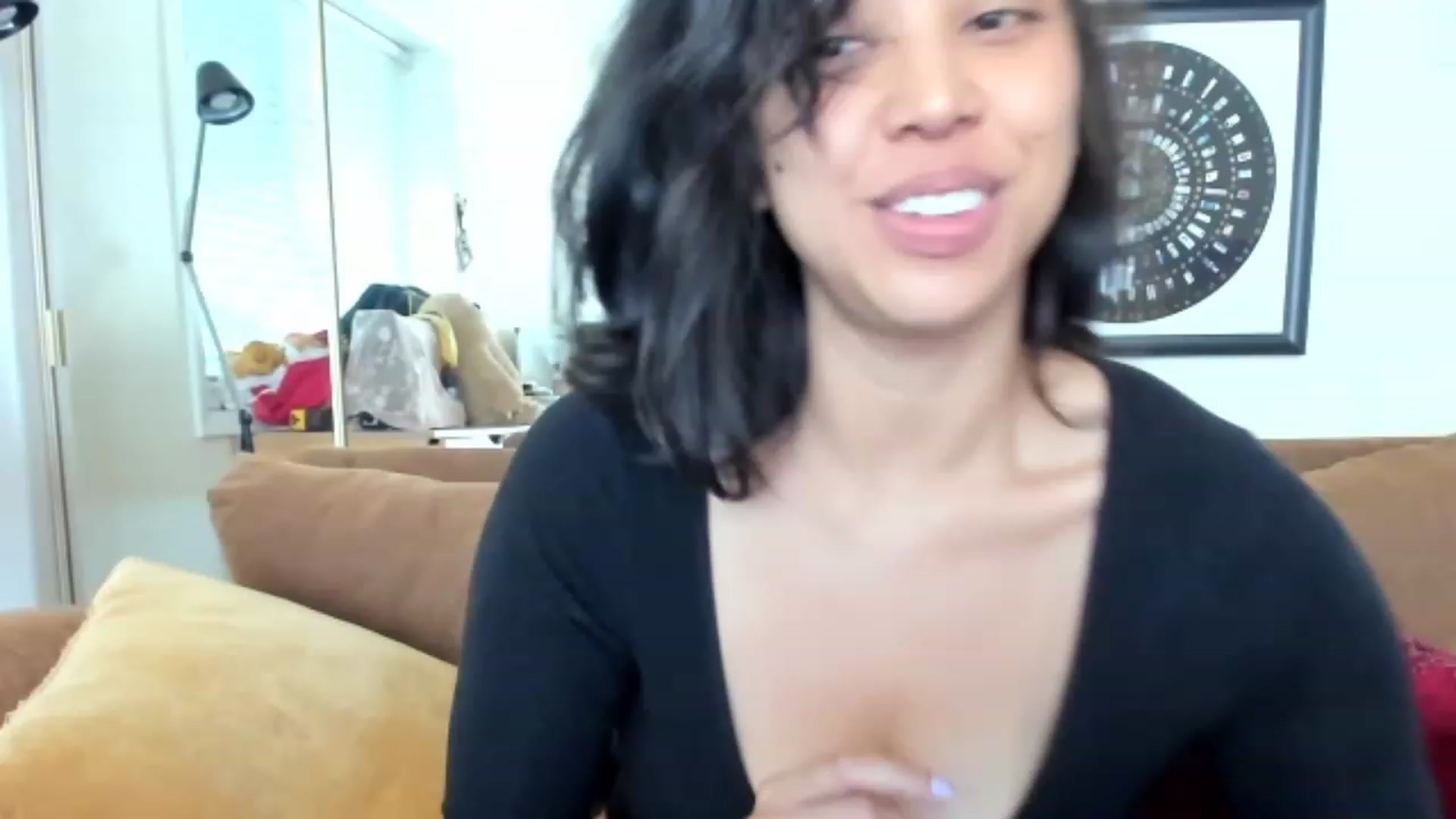 Gallery image thumbnail from KissingHigh's myfreecams stream on, 06/04/2023, 18:16 image 1 of 20
