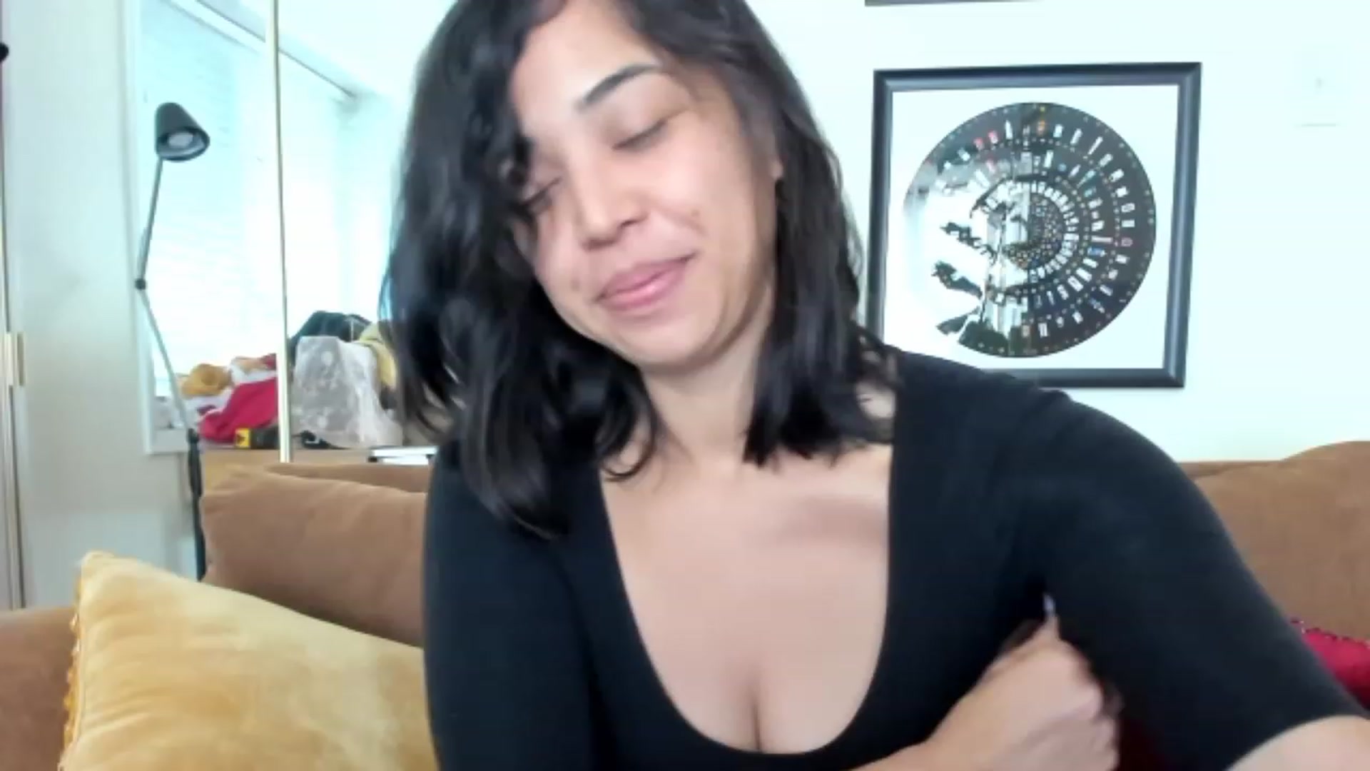 Gallery image thumbnail from KissingHigh's myfreecams stream on, 06/04/2023, 18:16 image 8 of 20