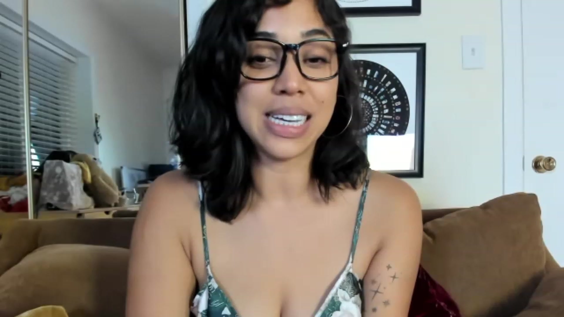 Gallery image thumbnail from KissingHigh's myfreecams stream on, 06/09/2023, 05:45 image 3 of 20