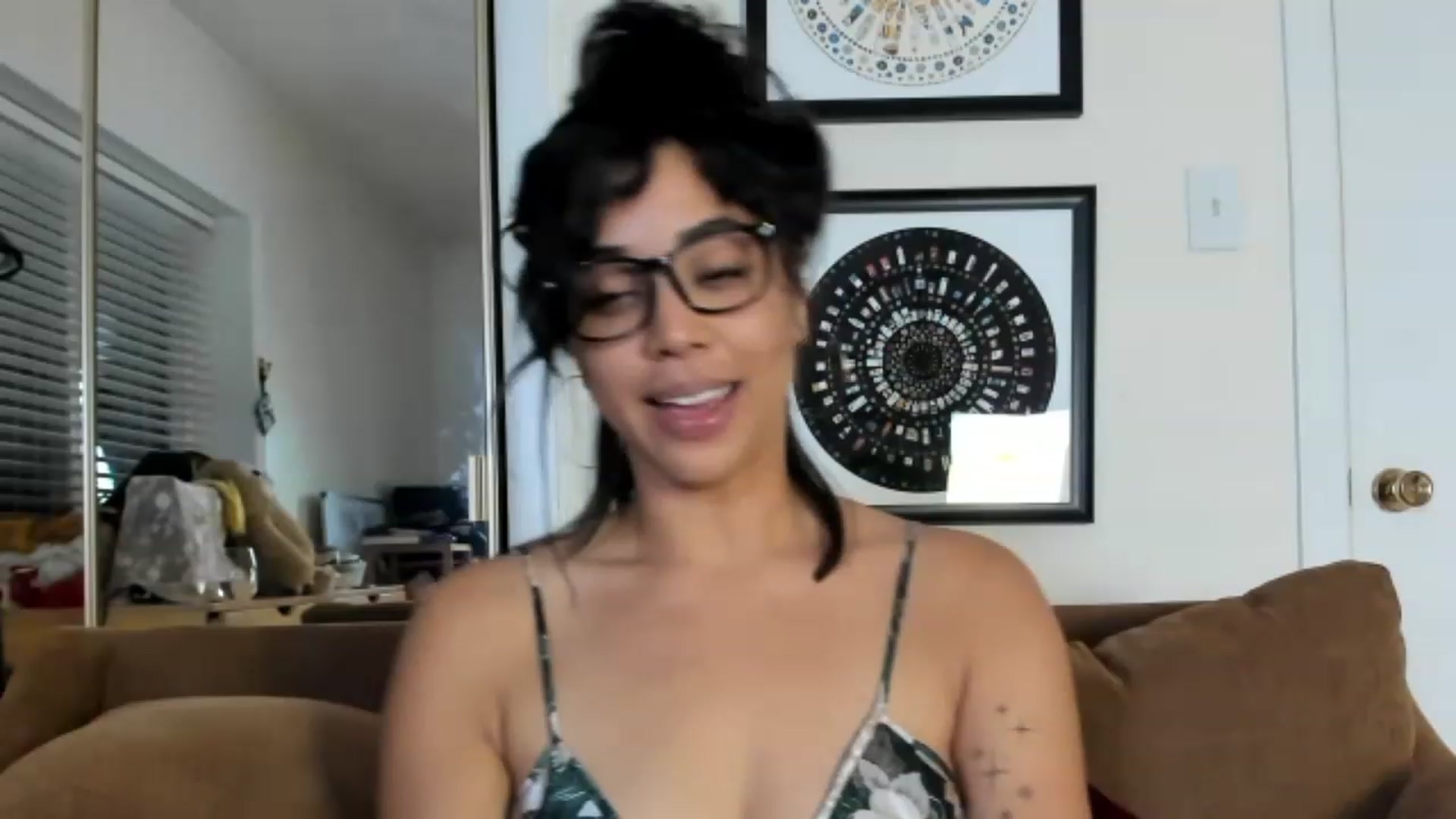 Gallery image thumbnail from KissingHigh's myfreecams stream on, 06/09/2023, 05:45 image 7 of 20