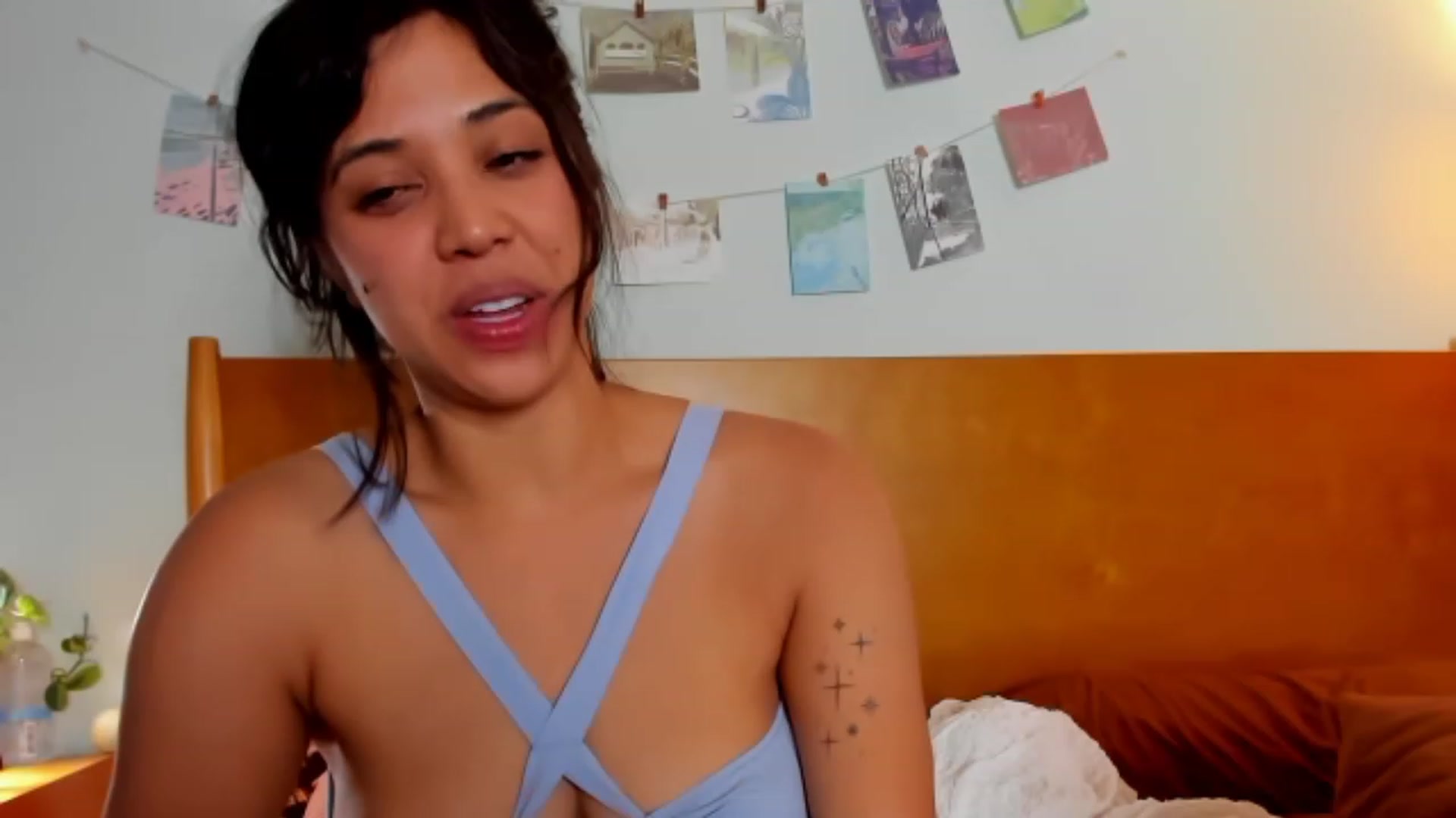 Gallery image thumbnail from KissingHigh's myfreecams stream on, 07/14/2023, 05:45 image 3 of 20