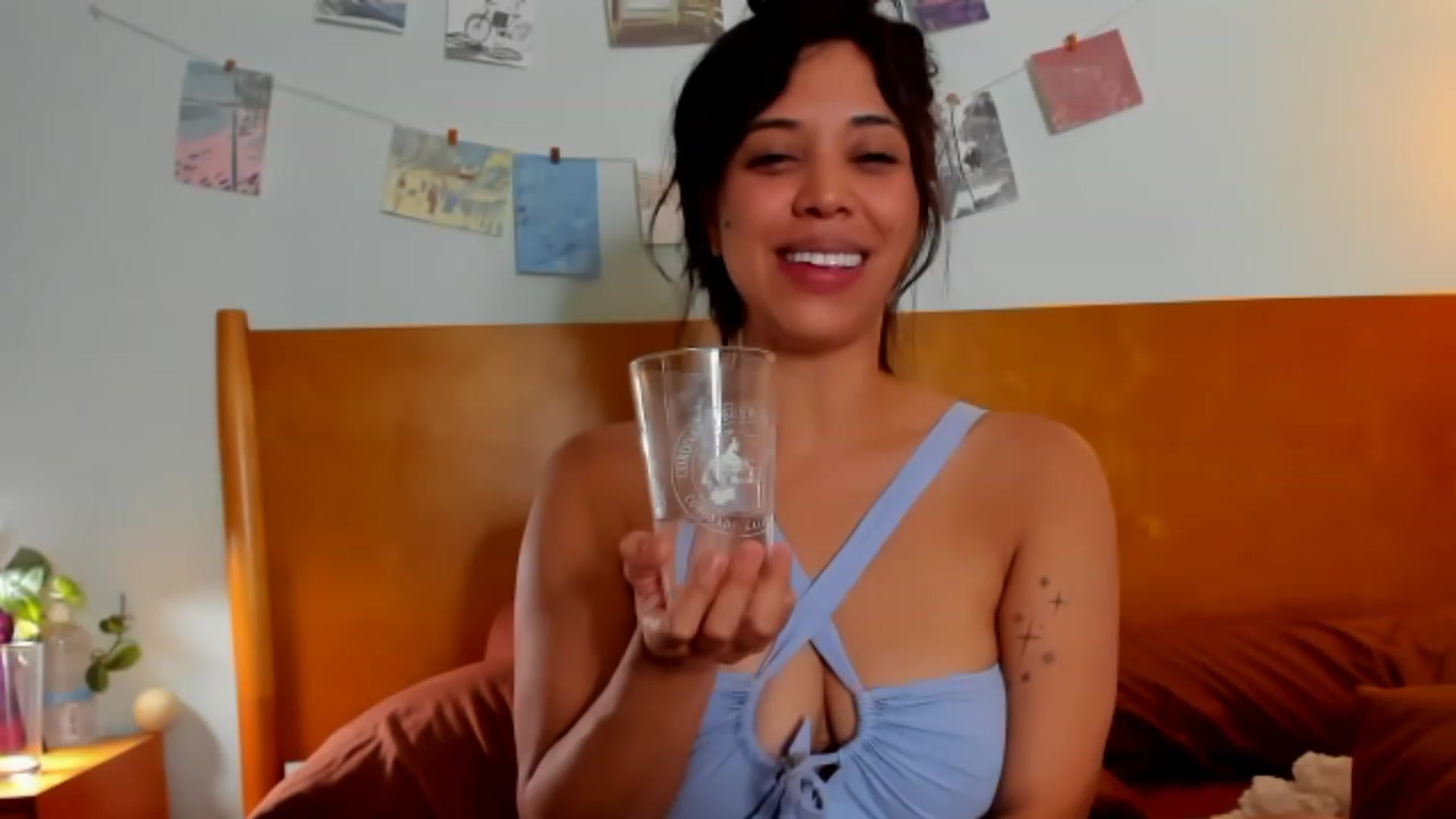 Gallery image thumbnail from KissingHigh's myfreecams stream on, 07/14/2023, 05:45 image 8 of 20
