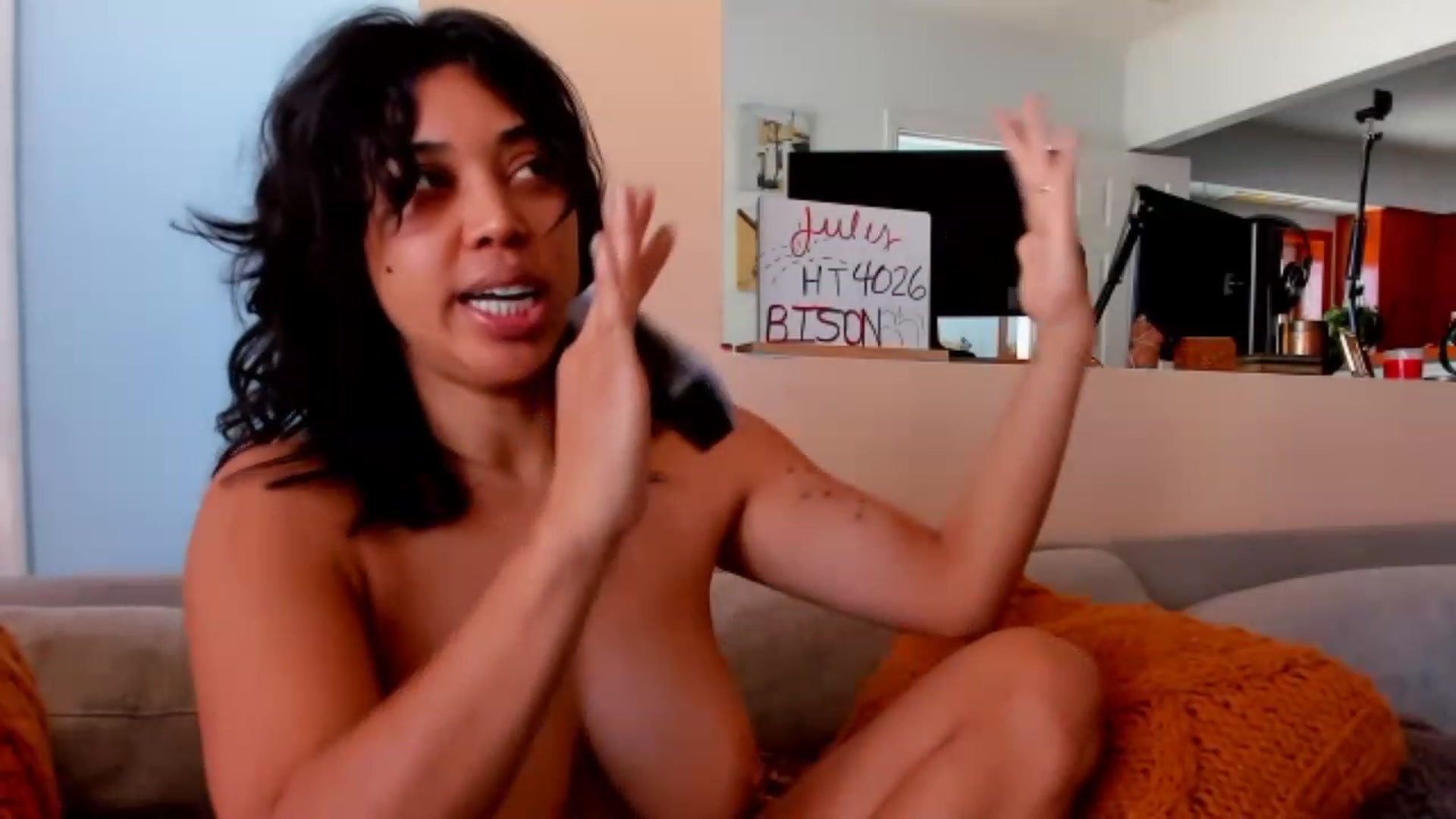 Gallery image thumbnail from KissingHigh's myfreecams stream on, 07/16/2023, 18:18 image 13 of 20