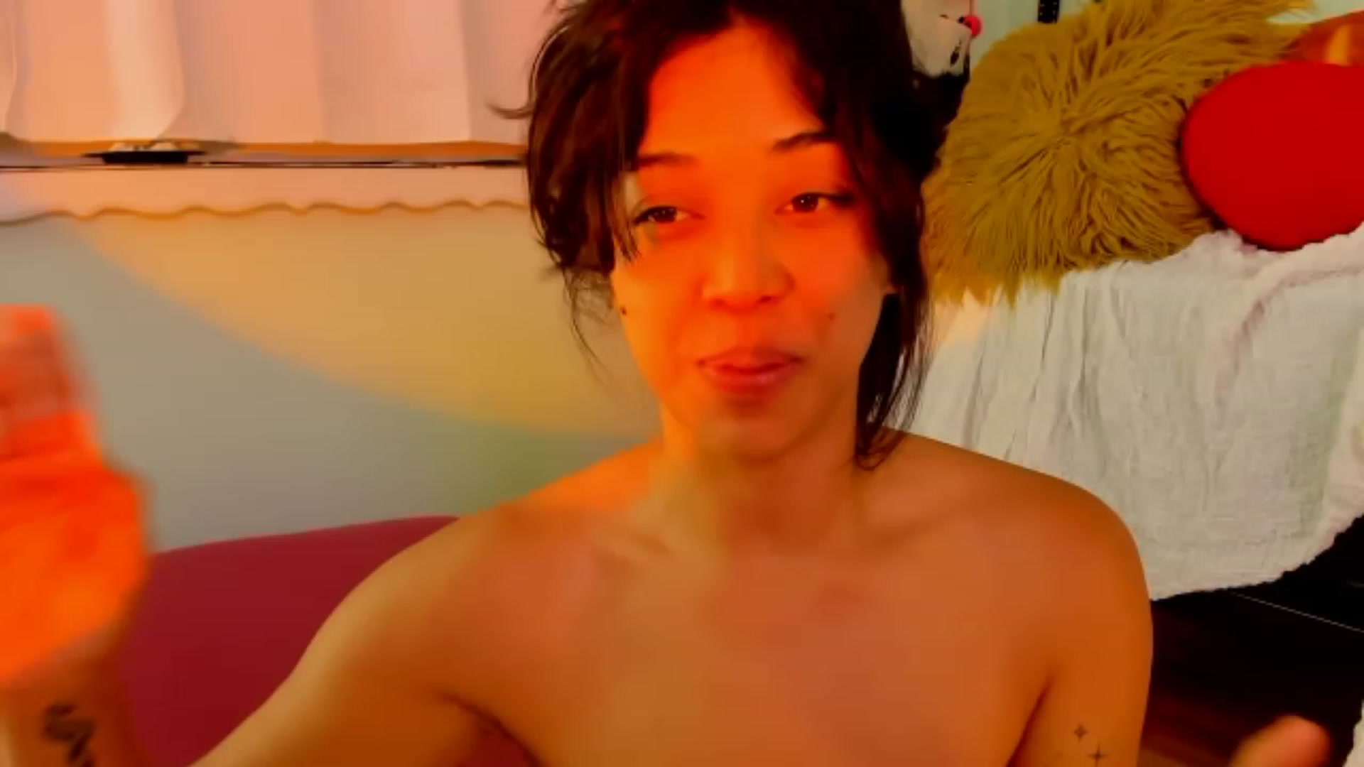 Gallery image thumbnail from KissingHigh's myfreecams stream on, 07/23/2023, 04:20 image 19 of 20