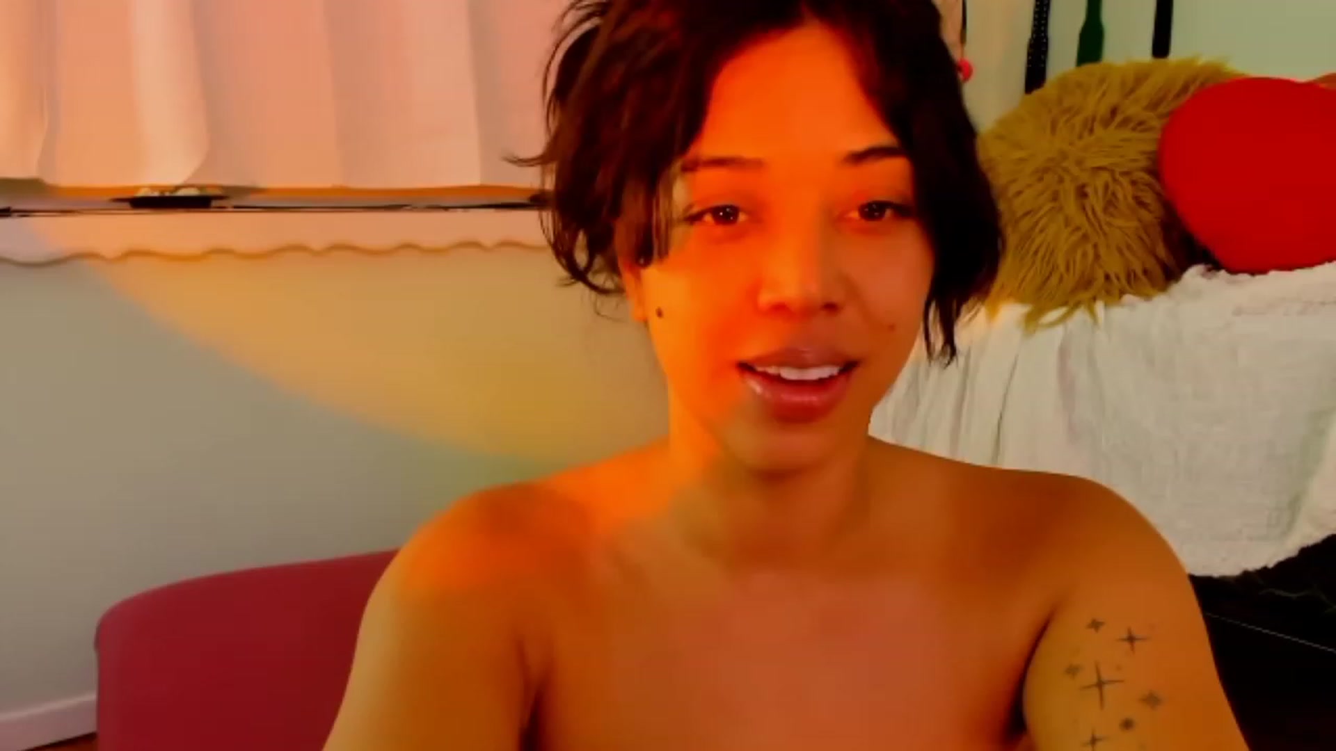 Gallery image thumbnail from KissingHigh's myfreecams stream on, 07/23/2023, 04:20 image 11 of 20