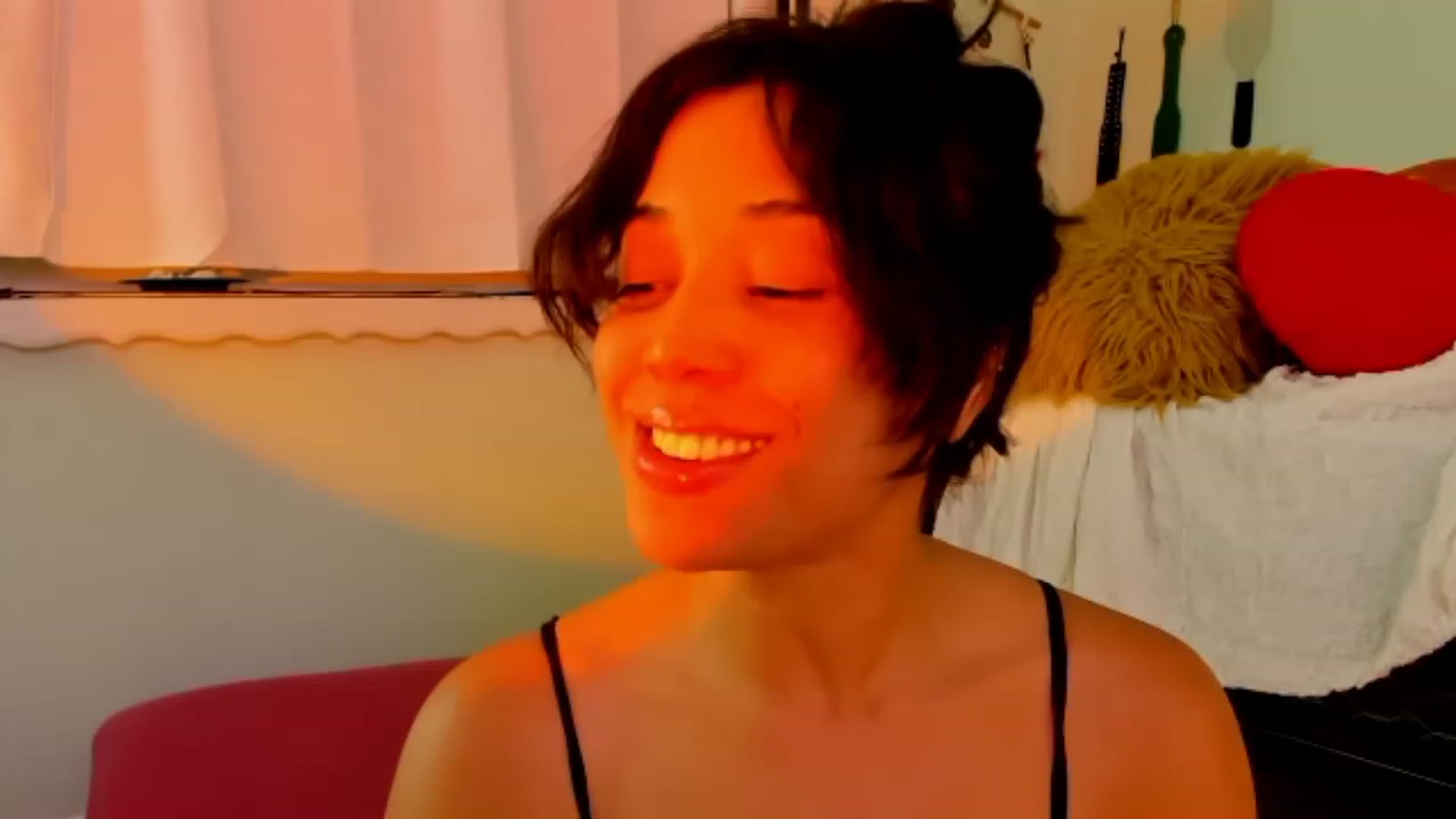 Gallery image thumbnail from KissingHigh's myfreecams stream on, 07/23/2023, 04:20 image 5 of 20
