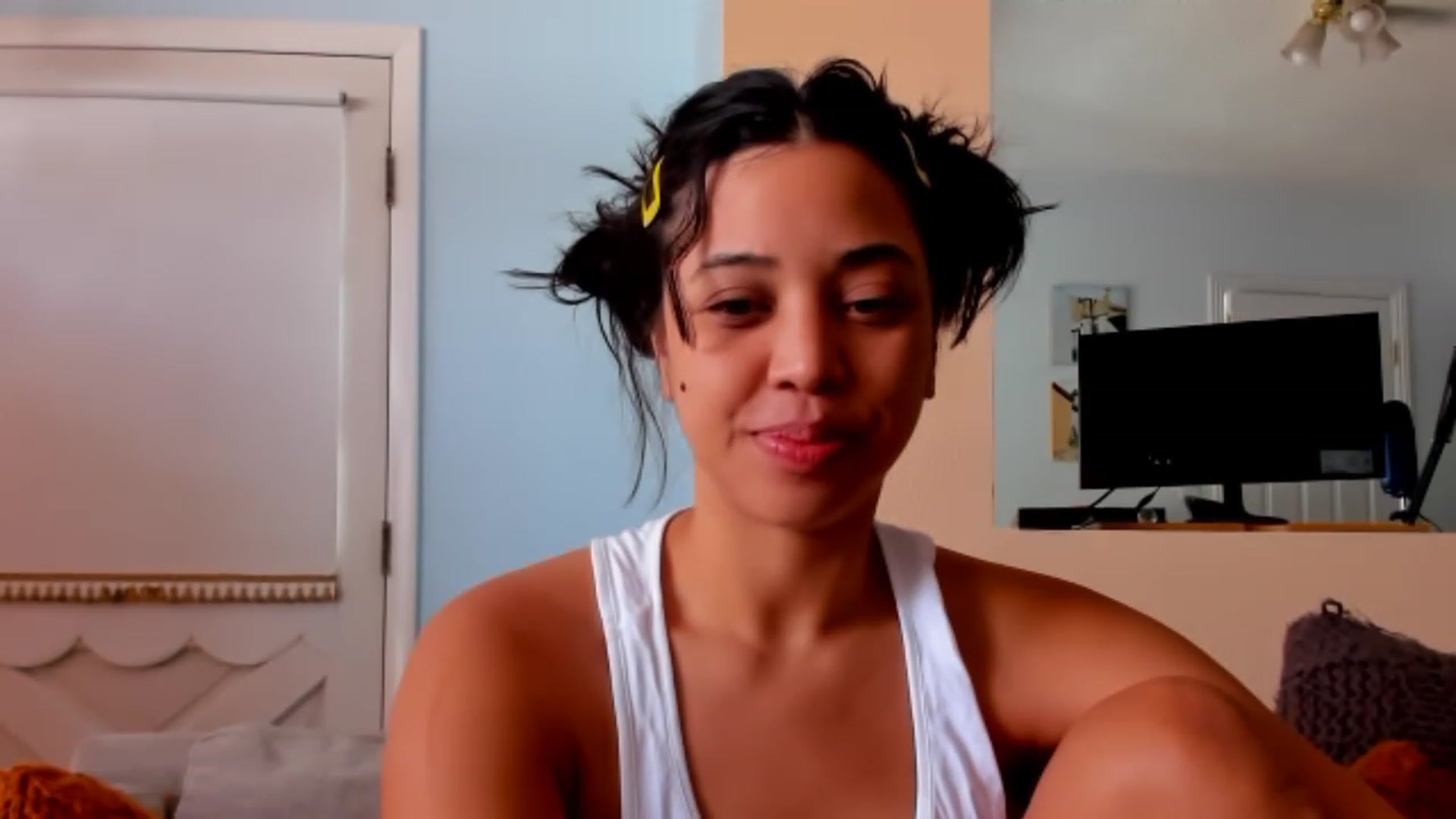 Gallery image thumbnail from KissingHigh's myfreecams stream on, 07/23/2023, 19:03 image 5 of 20