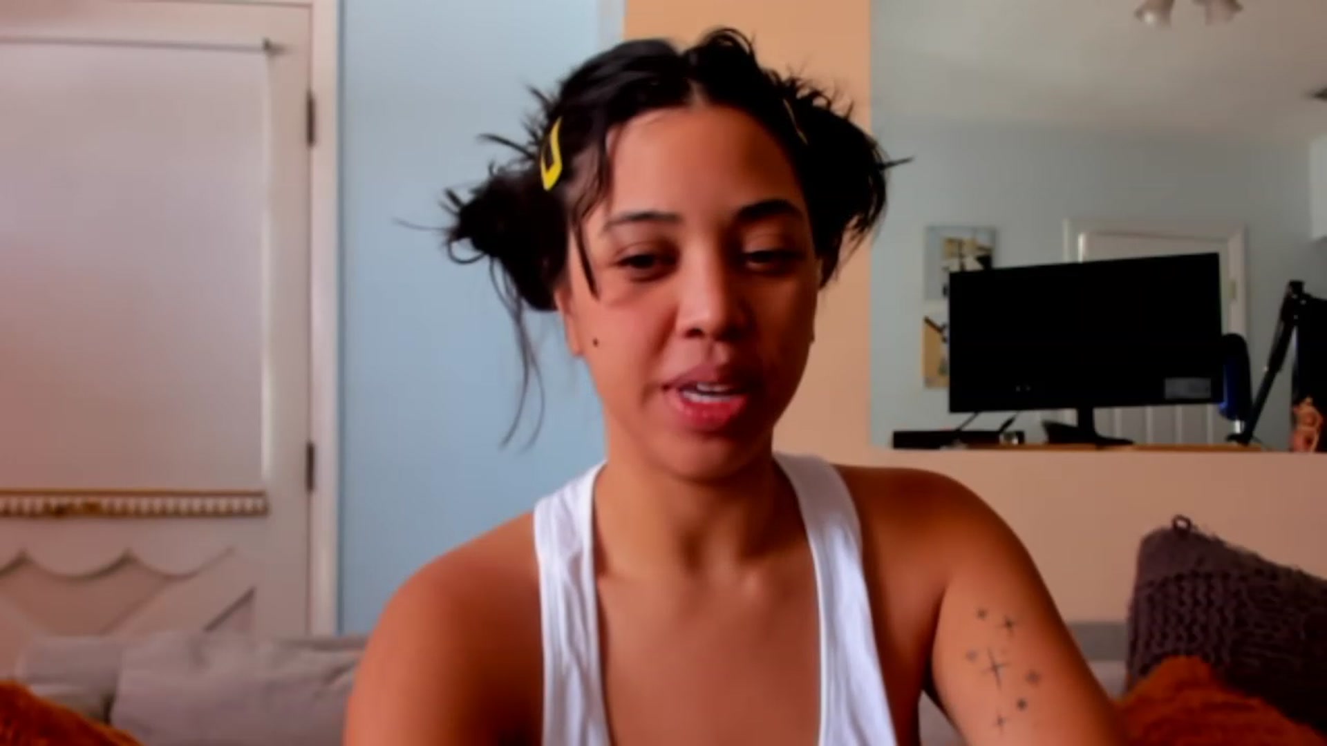 Gallery image thumbnail from KissingHigh's myfreecams stream on, 07/23/2023, 19:03 image 4 of 20