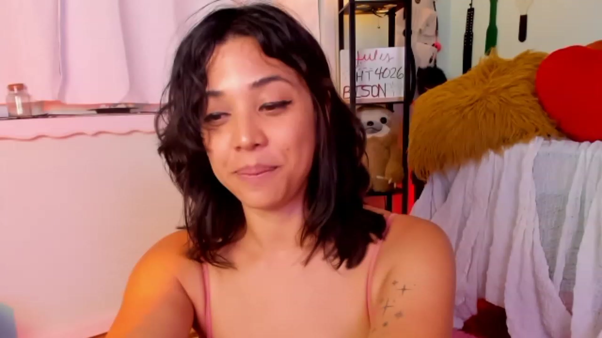 Gallery image thumbnail from KissingHigh's myfreecams stream on, 07/28/2023, 07:21 image 4 of 20