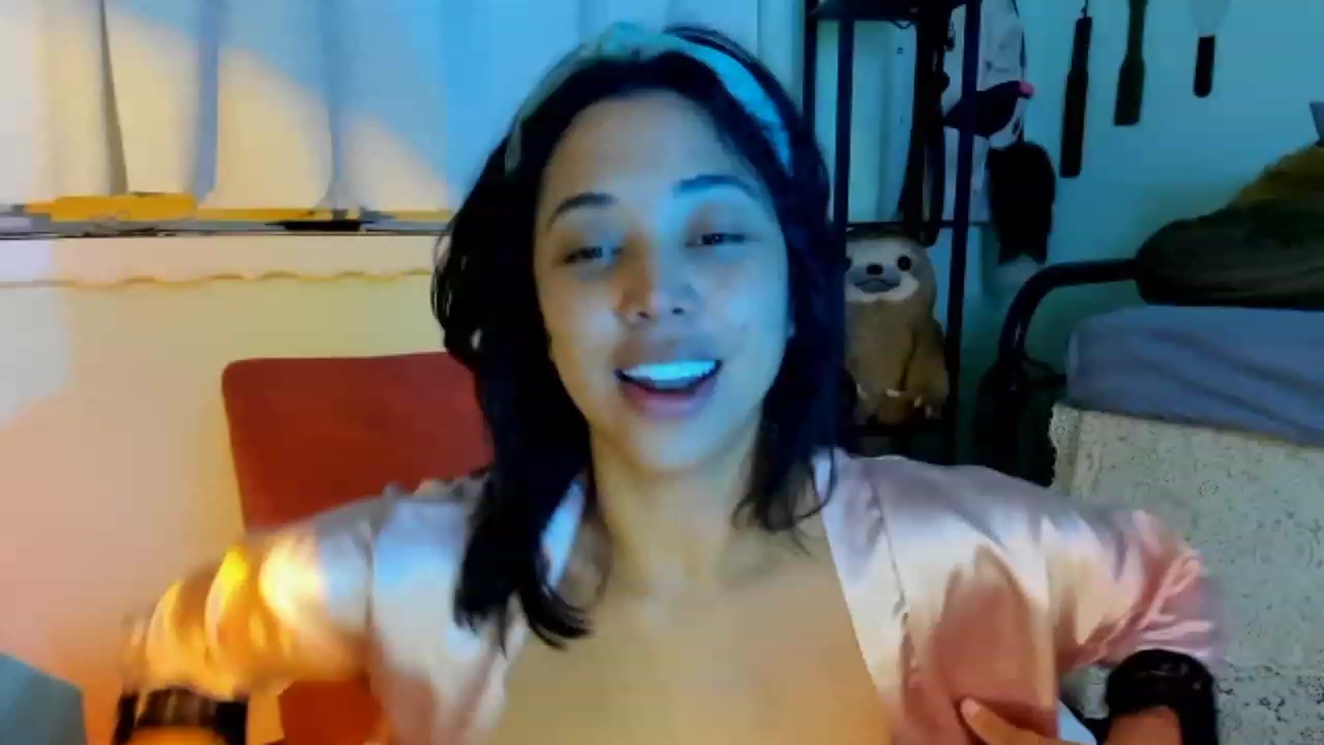 Gallery image thumbnail from KissingHigh's myfreecams stream on, 08/01/2023, 08:07 image 12 of 20